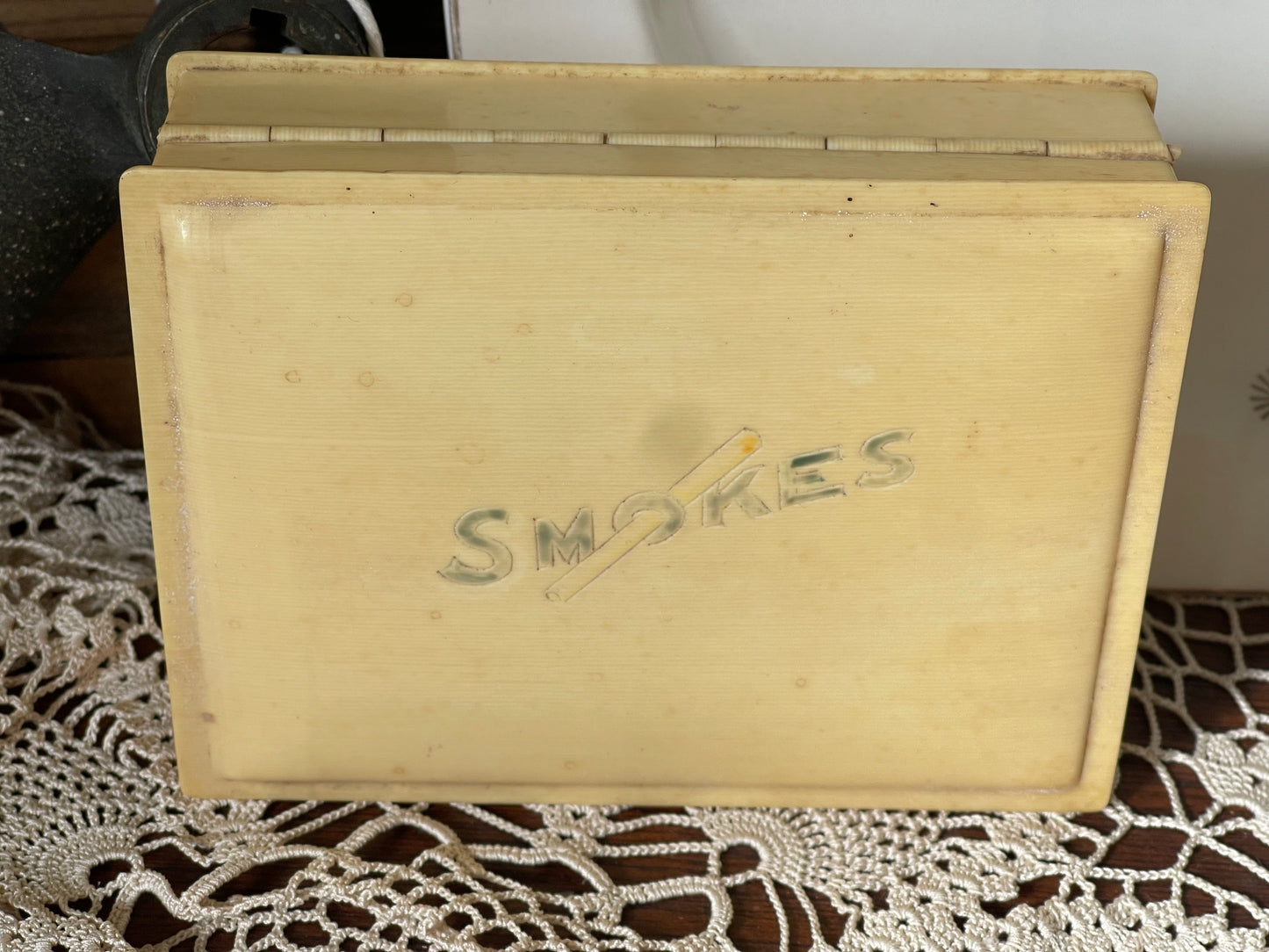 c.1930s Xylonite SMOKES Box – Celluloid / Early Plastic Cigarette Case