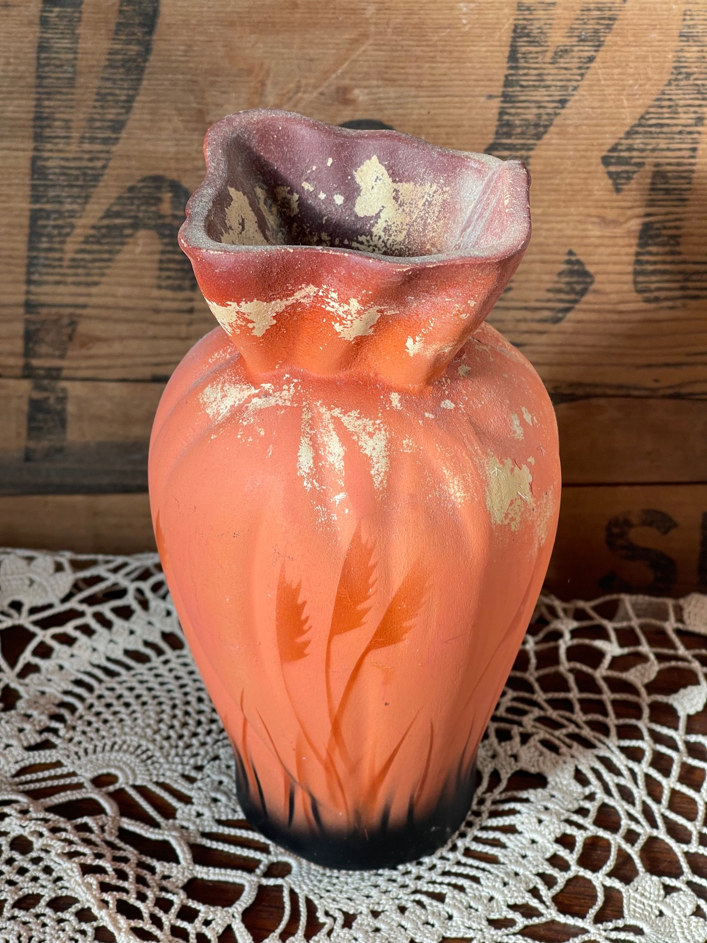 1930s Chalkware Sunset Vase – Hand-Painted Australian Souvenir