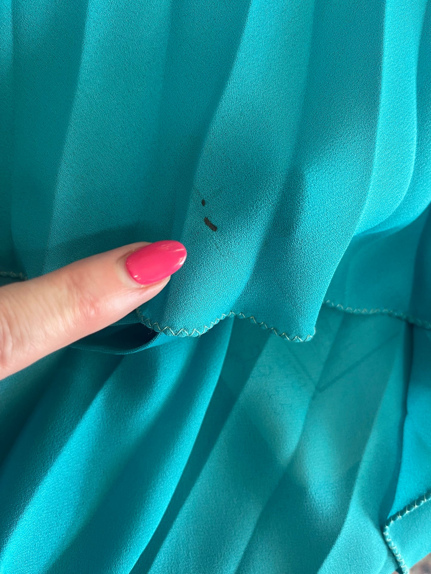 Vintage 1970s teal polyester pleated dress size 10. 100cm Bust