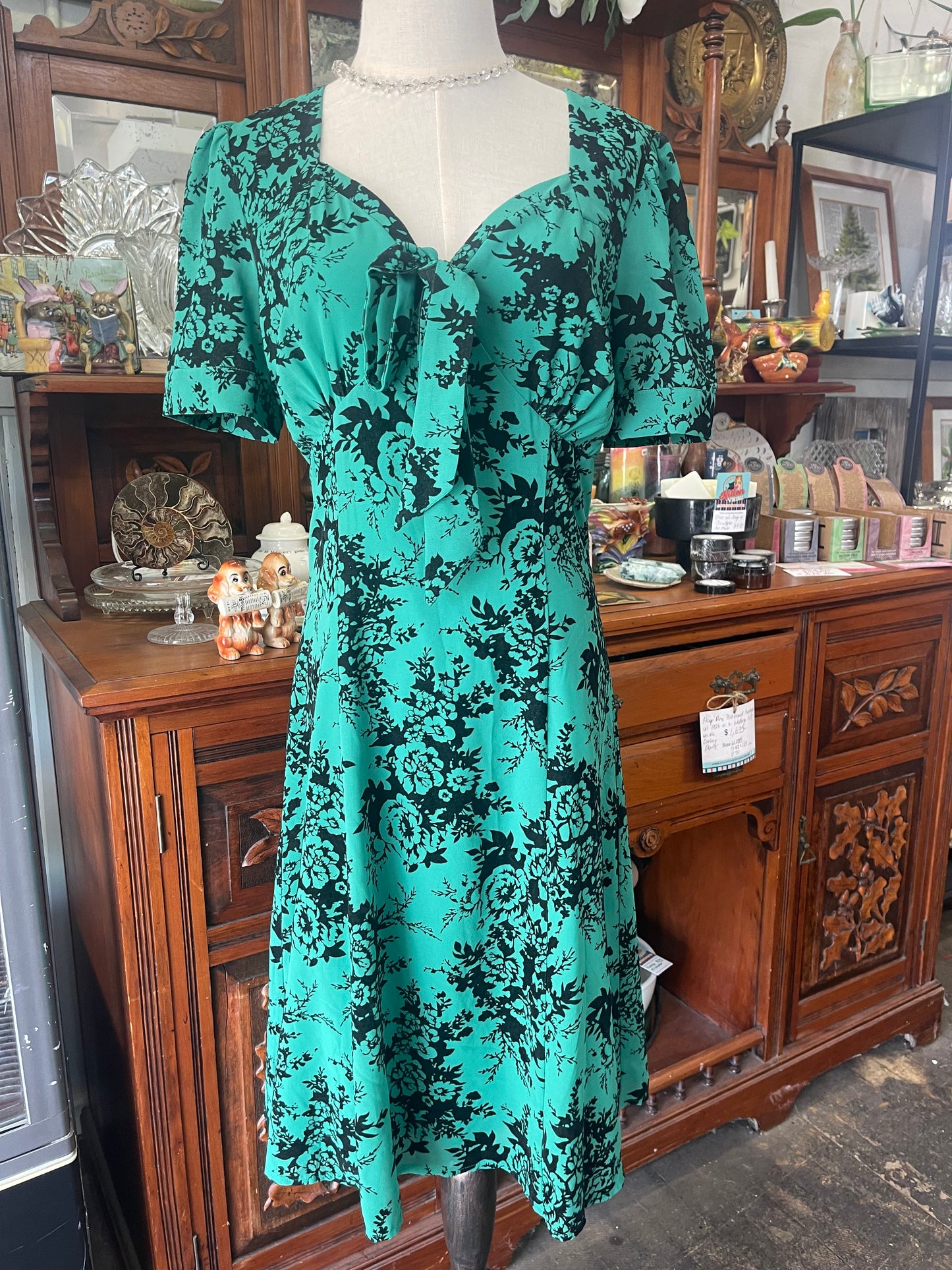 Voodoo Vixen green black vintage 40s style dress Size 12 L Kitten Vintage Voodoo Vixen green black vintage 40s style dress Size 12 L Kitten Vintage