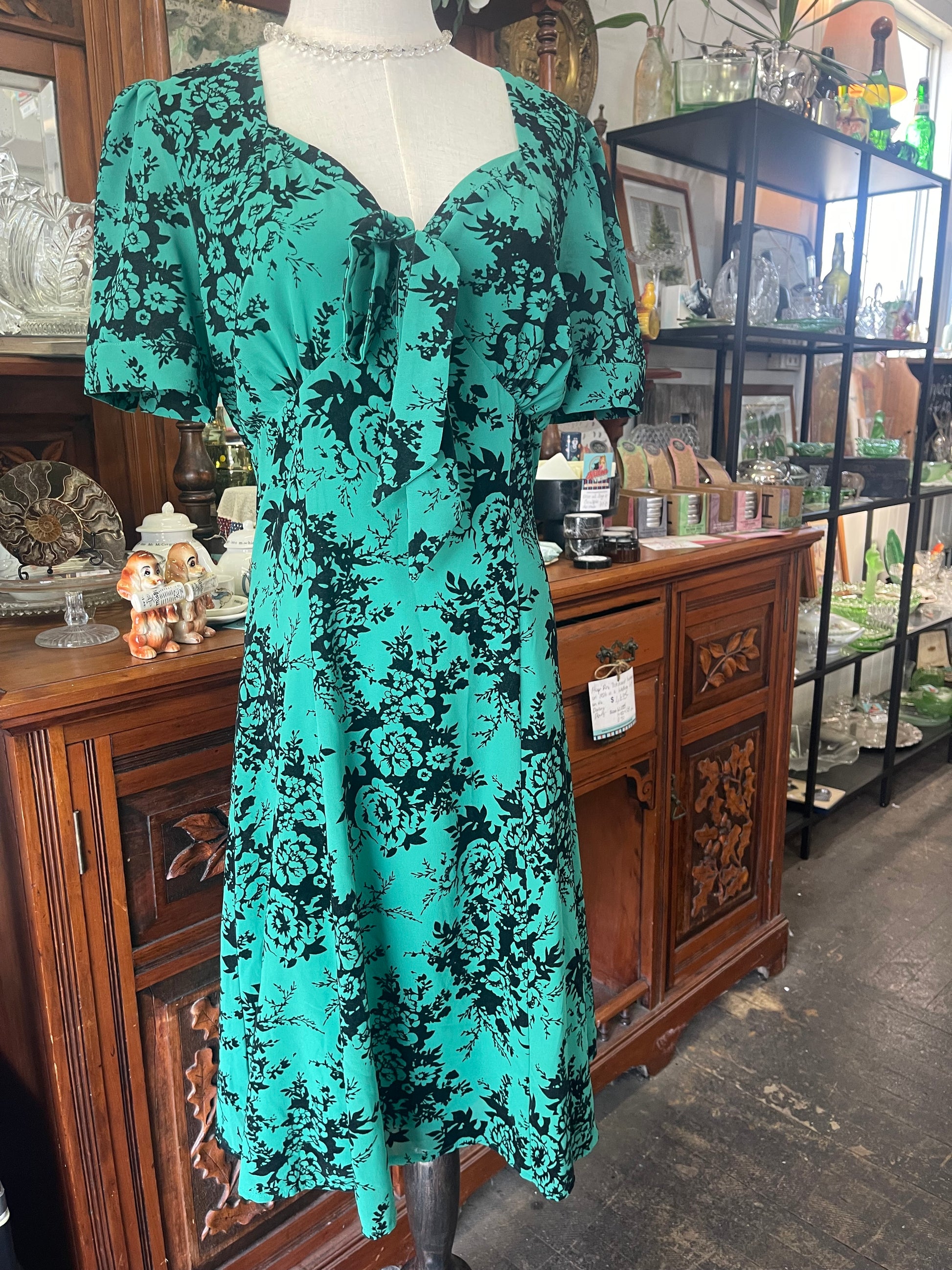 Voodoo Vixen green black vintage 40s style dress Size 12 L Kitten Vintage Voodoo Vixen green black vintage 40s style dress Size 12 L Kitten Vintage