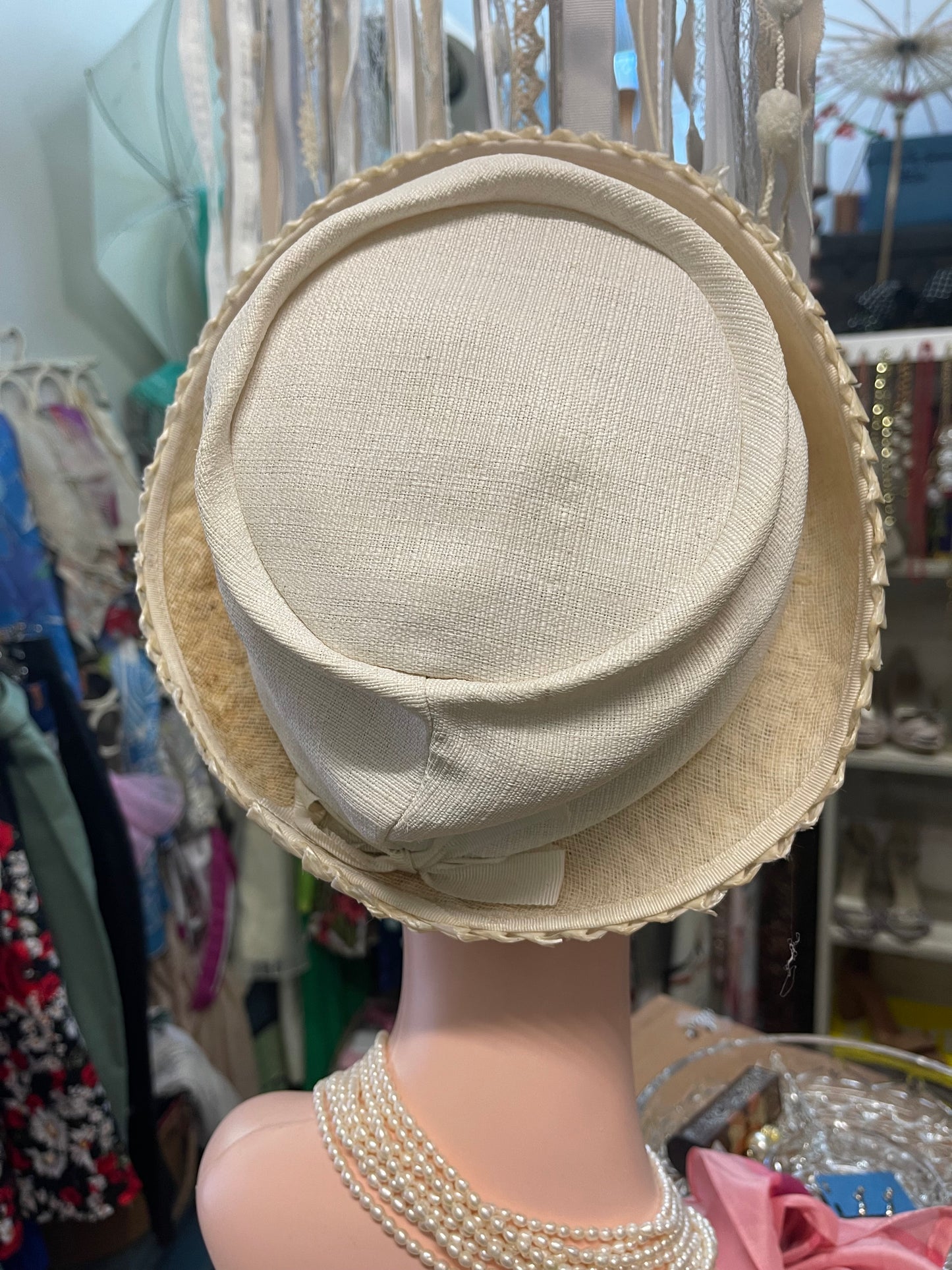 Vintage 1960s white and Cream David Jones hat
