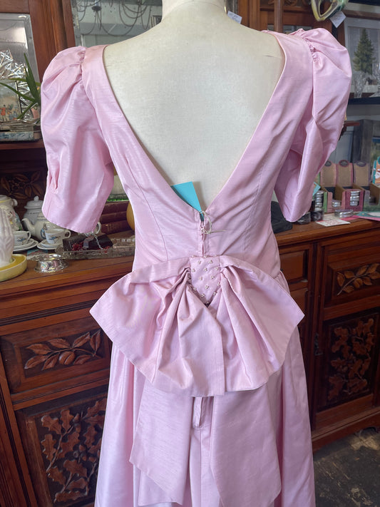 Vintage 80s pink polyester prom dress with bow Size 8-10