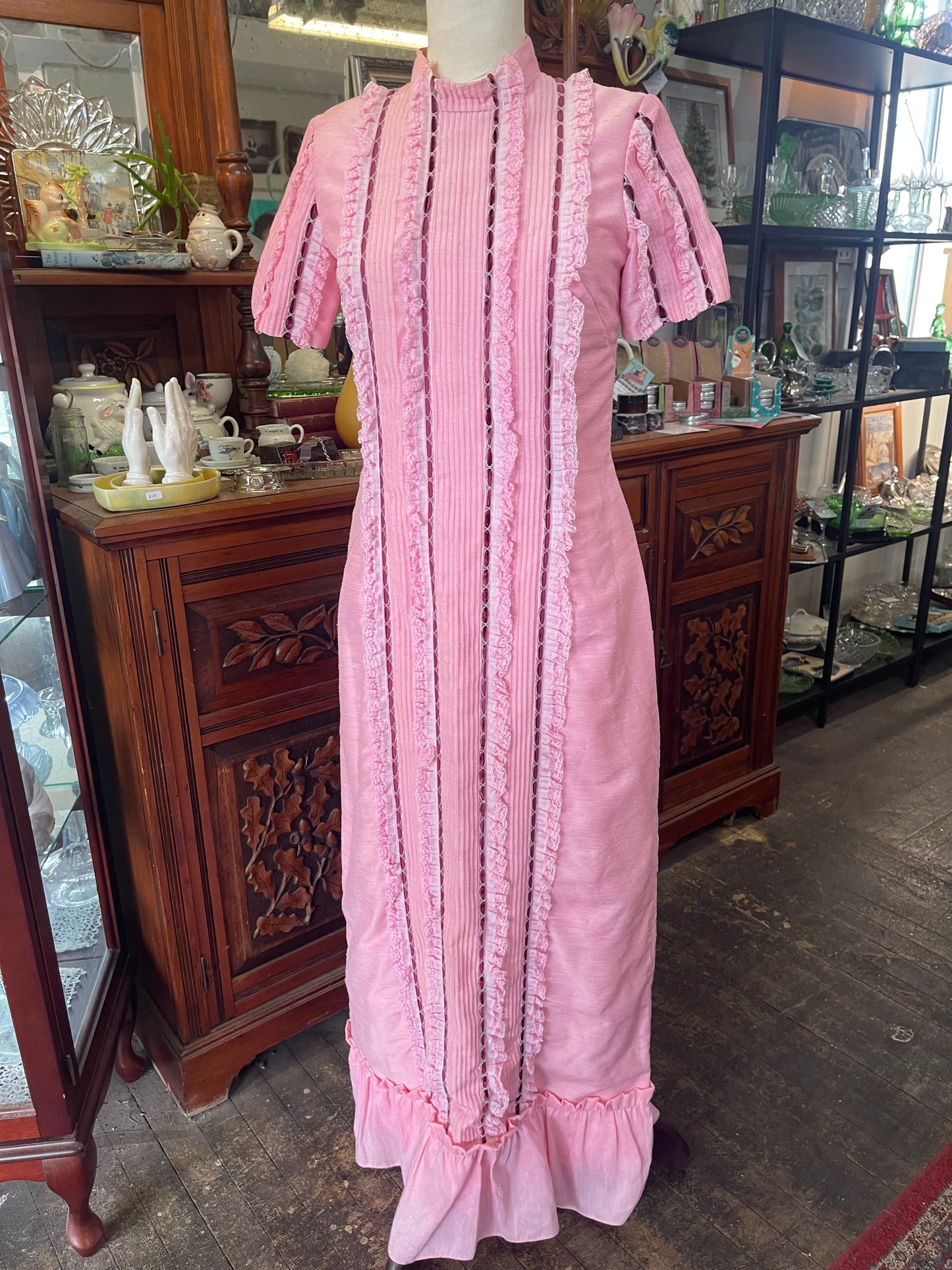 Vintage 80s long pink dress with ribbon and lace  Size 10