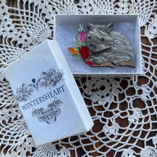 Wintersheart Brisbane Wombat Resin Brooch – Native Flowers – Original Box