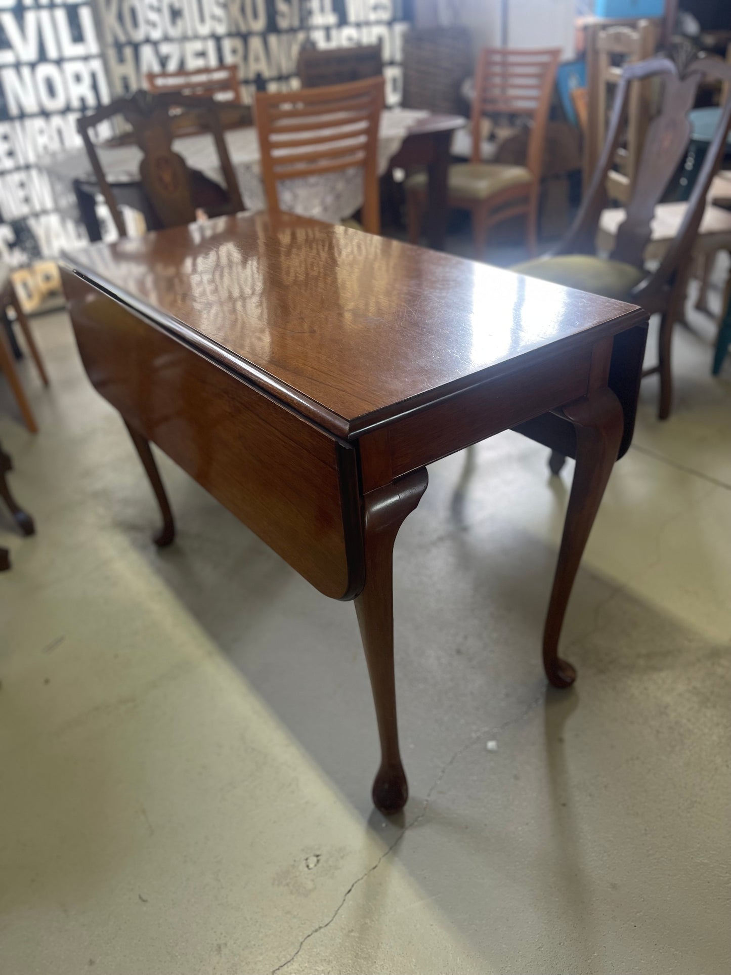 Vintage Queen Anne Style drop leaf dining table and six chairs