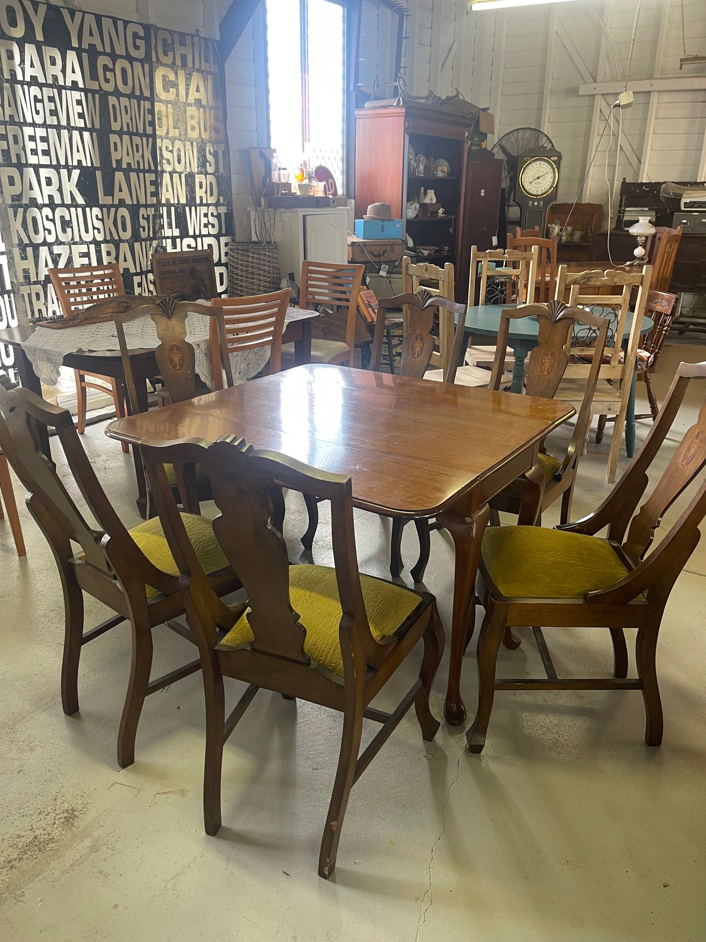 Vintage Queen Anne Style drop leaf dining table and six chairs