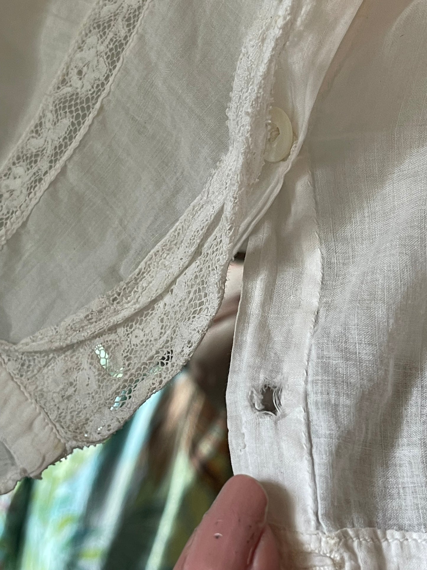 Edwardian–Early 1920s White Lawn Blouse with Lace and Embroidered Sprigs