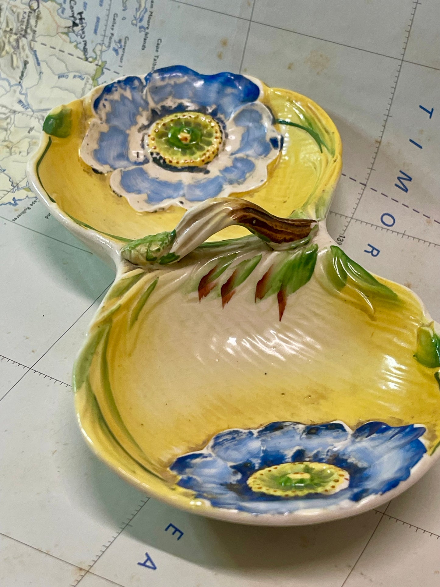Vintage Japanese Peony Ware Double Floral Dish (c.1940s–50s)