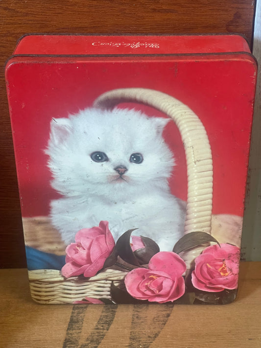 Vintage 1960s  MacRobertsons Toffee Tin Cute Kitten 1 pound