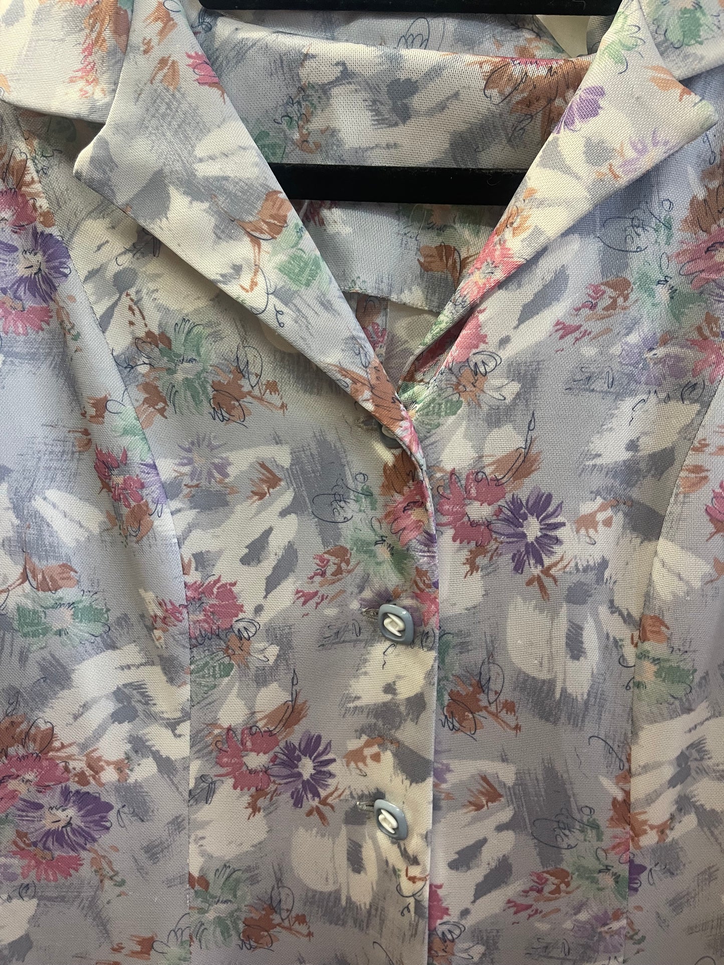 Soft Pastel Floral Dress – Vintage Style Button Front (Size 8–10)