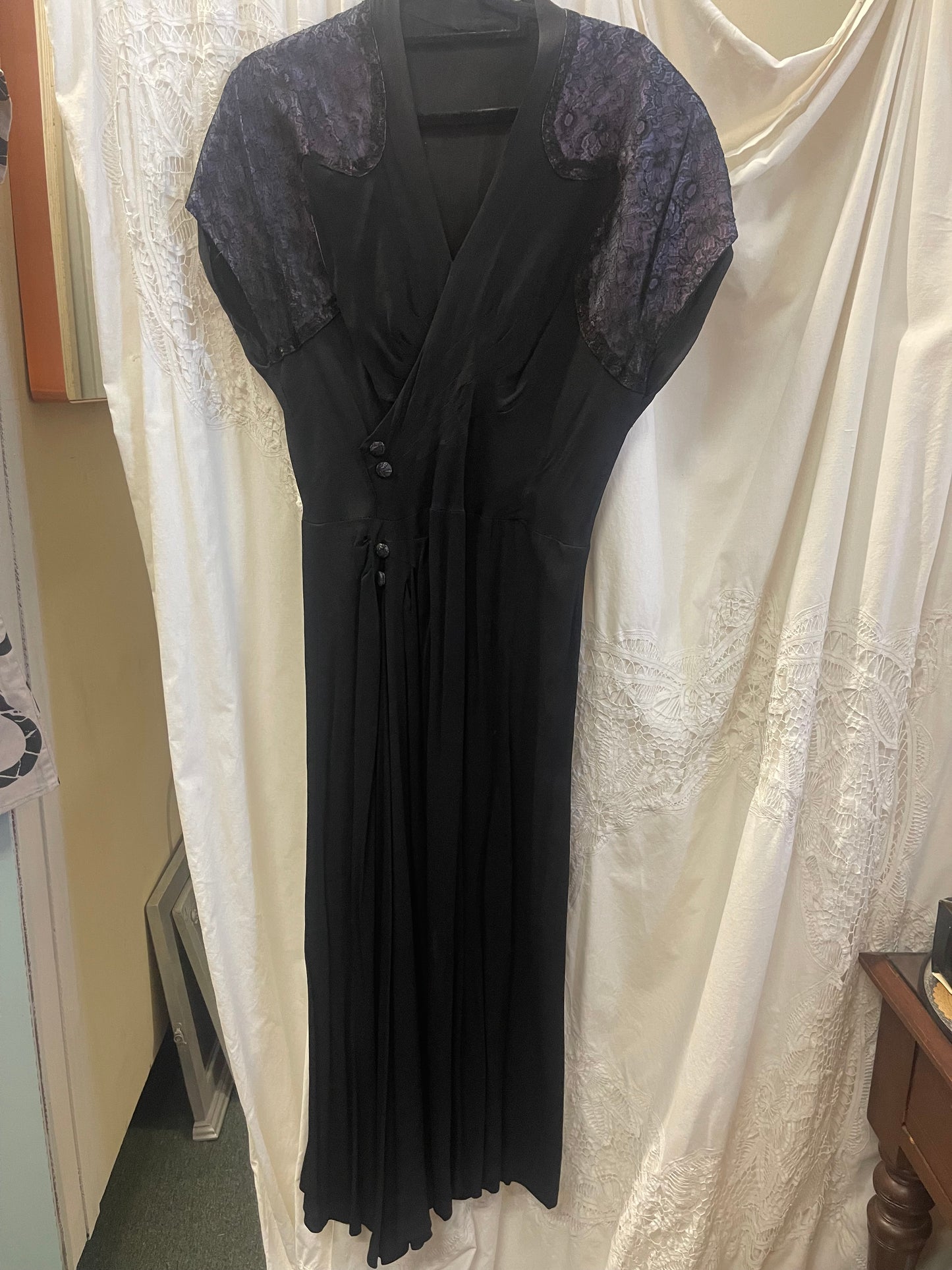 Vintage Black Evening Dress – Lace Shoulder Detail & Draped Bodice (Petite Size)