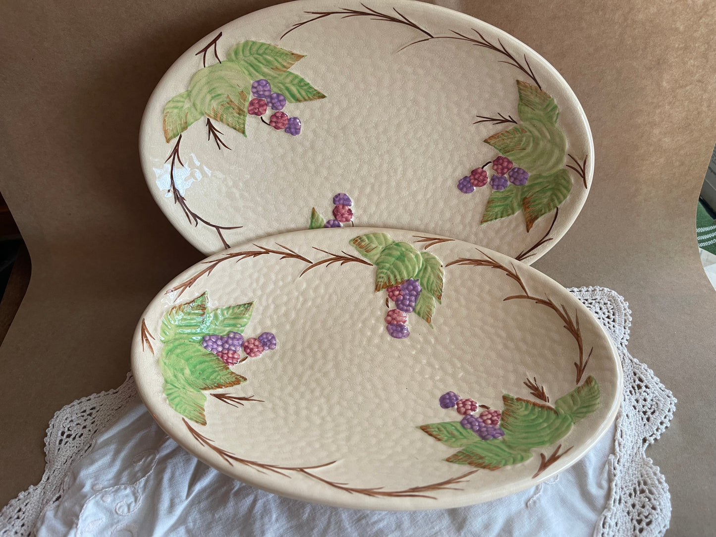 Vintage Wade ‘Bramble’ Serving Plates – Pair – England