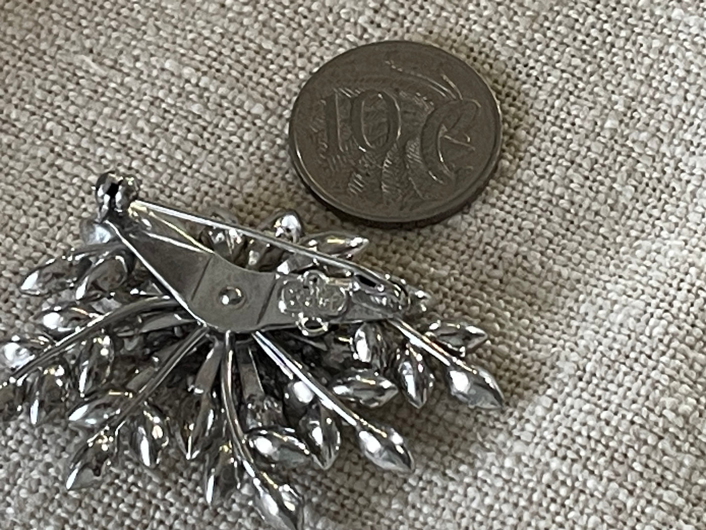 Vintage Rhinestone Spray Brooch – Mid Century Statement Piece (c.1950s–60s)