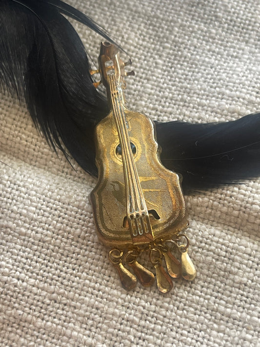 Vintage Violin Brooch / Pendant – Gold Tone with Rhinestone Detail
