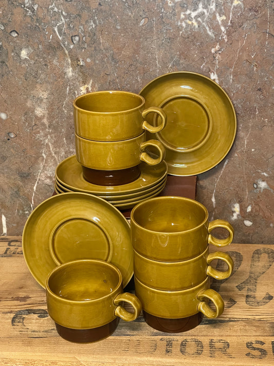 Vintage Ekco “Eternia – Lugano” Stoneware Cups & Saucers (Japan, c.1970s)