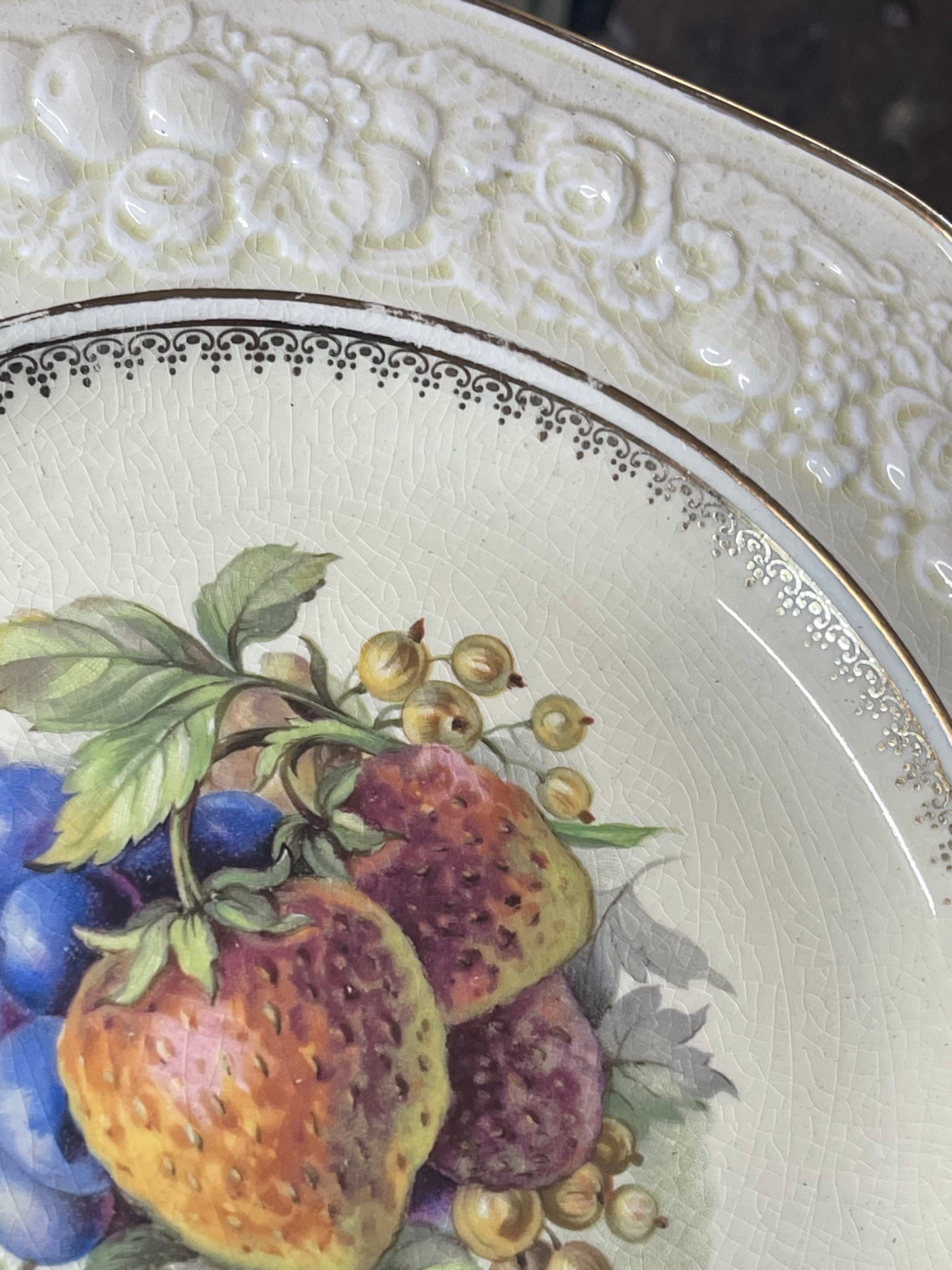 Vintage Crown Ducal Florentine Fruit Plate – England, c.1930s–50s