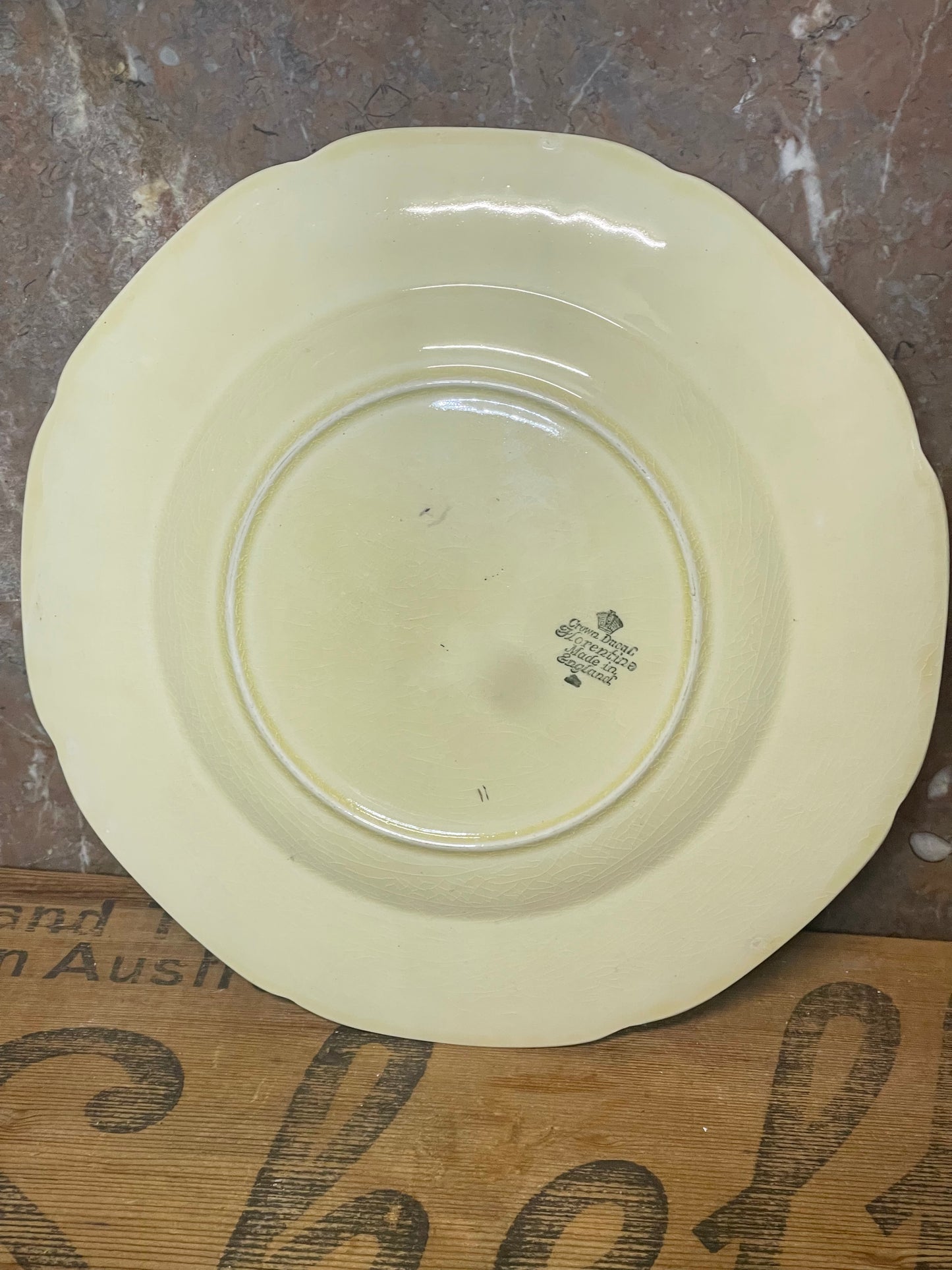 Vintage Crown Ducal Florentine Fruit Plate – England, c.1930s–50s