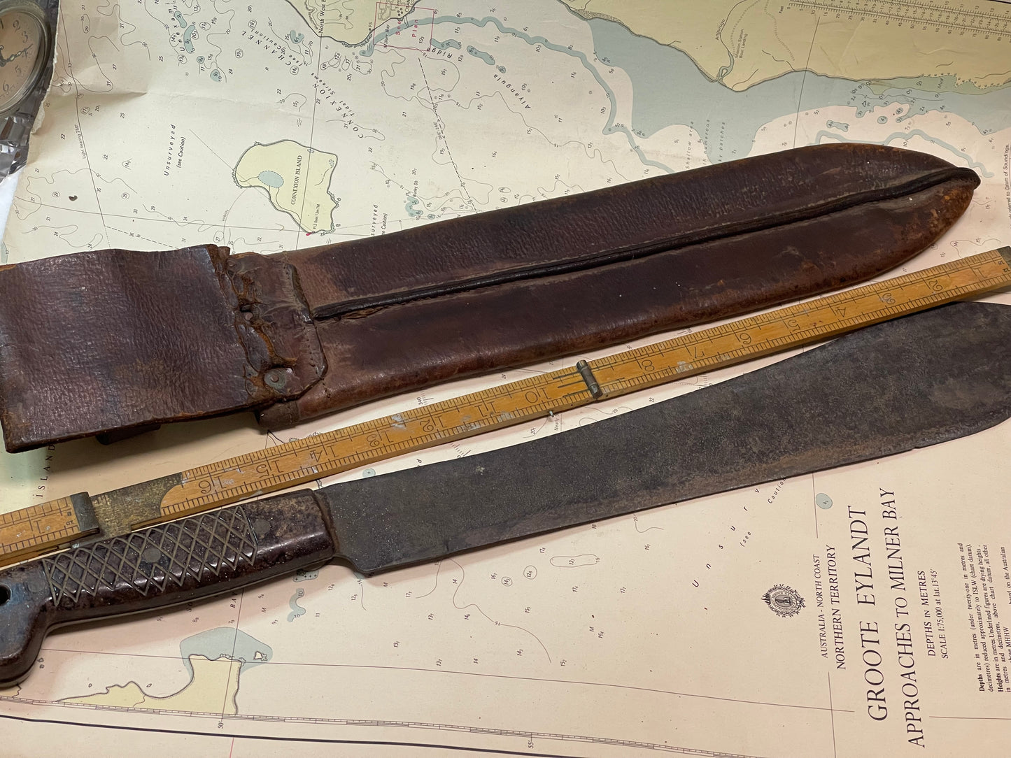 Australian Military Jungle Machete – Broad Arrow Mark, Bakelite Handle (c. 1940s–50s)