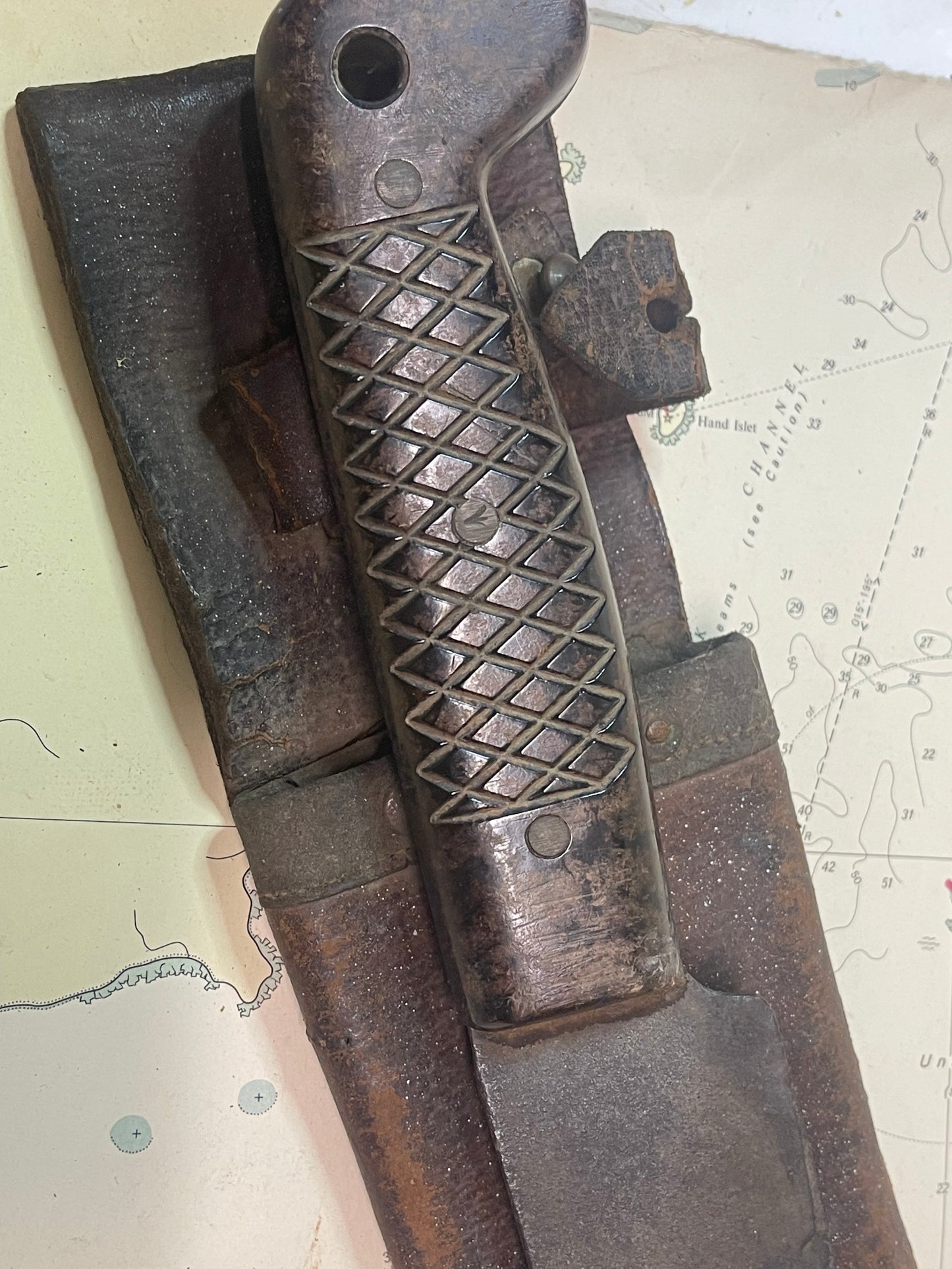 Australian Military Jungle Machete – Broad Arrow Mark, Bakelite Handle (c. 1940s–50s)