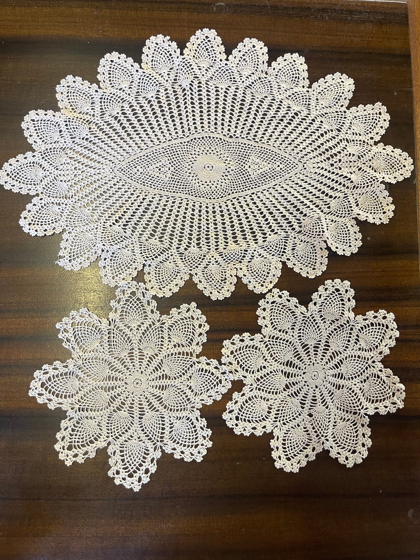 Vintage Hand-Crocheted Doily Set – Cream Lace