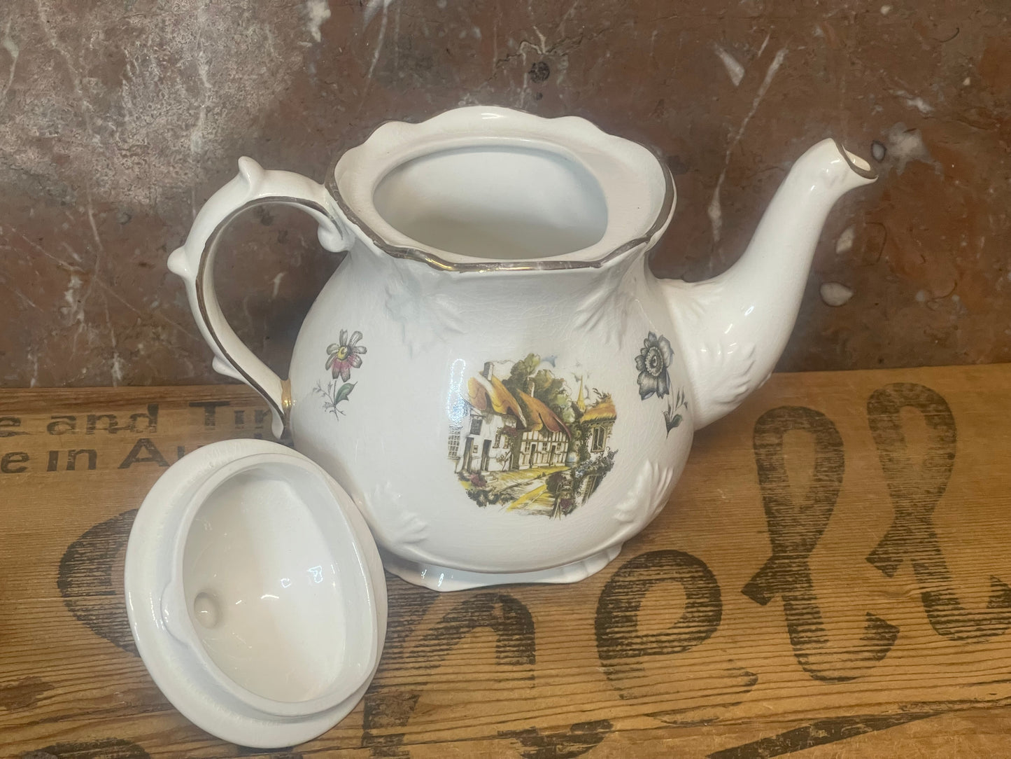 Vintage Price Kensington Teapot – English Cottage Scene, 18cm
