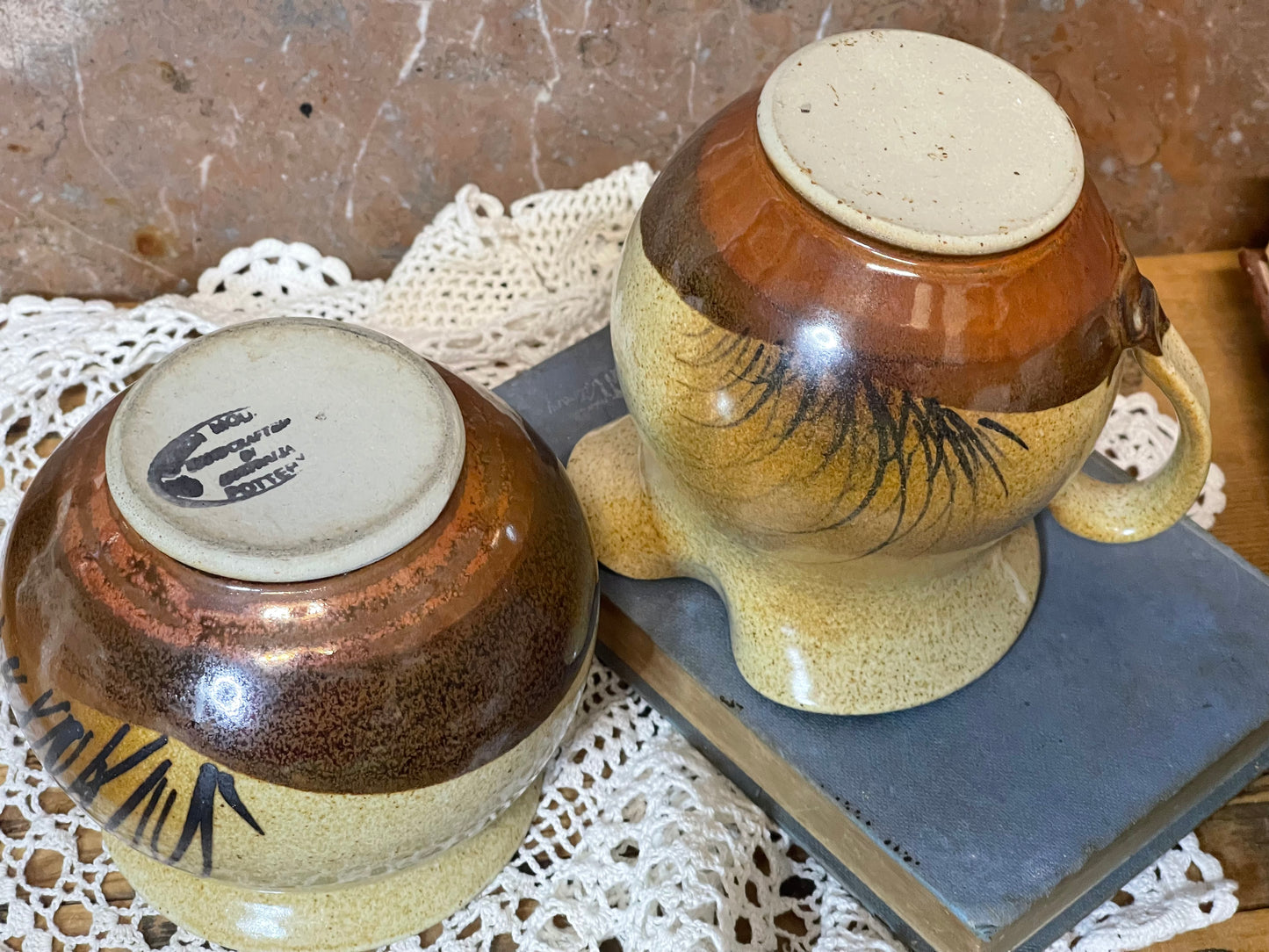 Vintage Diana Pottery Jug & Lidded Sugar Bowl – Australian Studio Pottery with Grass Motif (c.1950s–60s)
