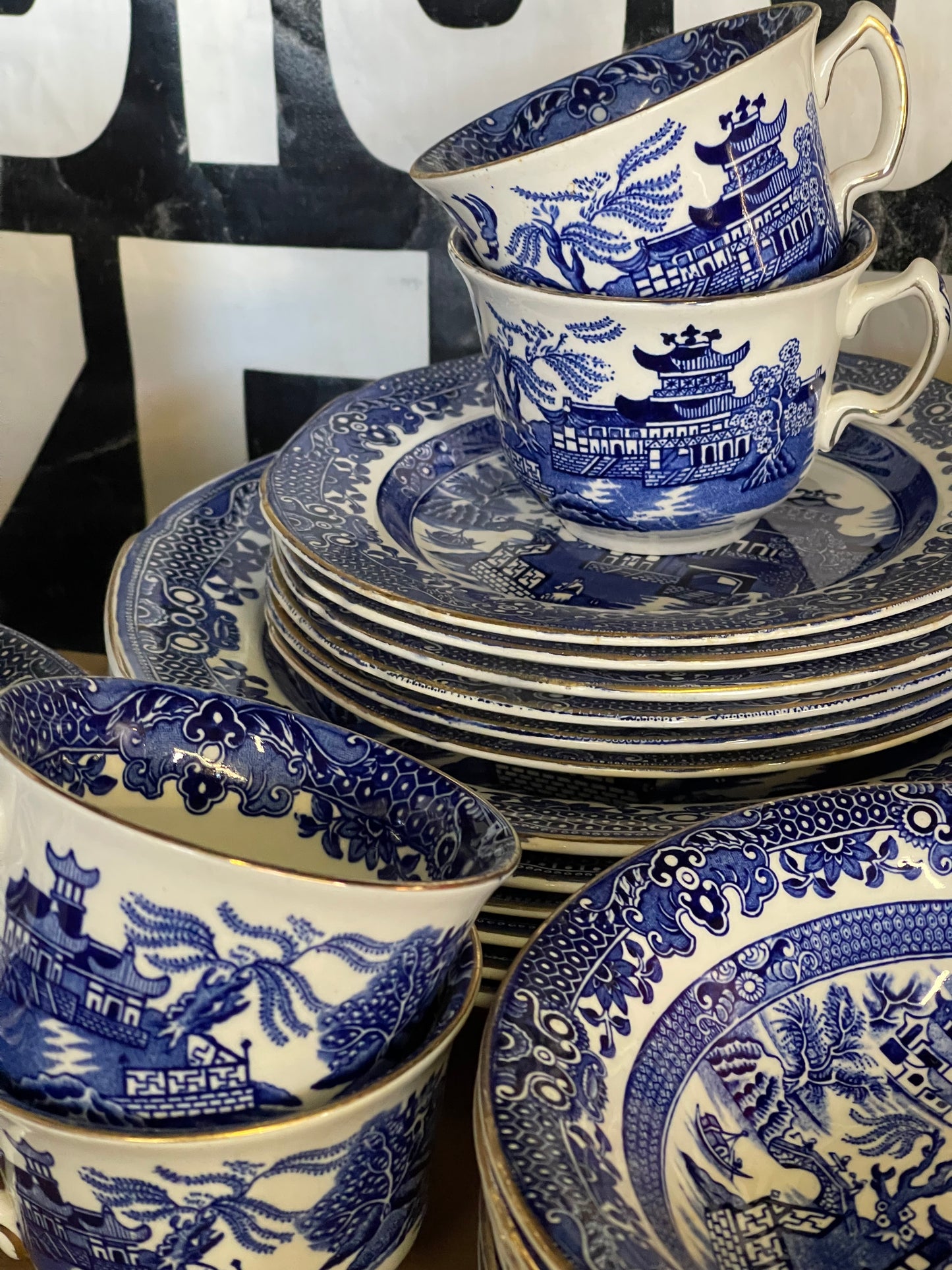 Vintage Burleigh Ware “Willow” Tea Set – Service for 6 (England, Blue & White with Gilt)