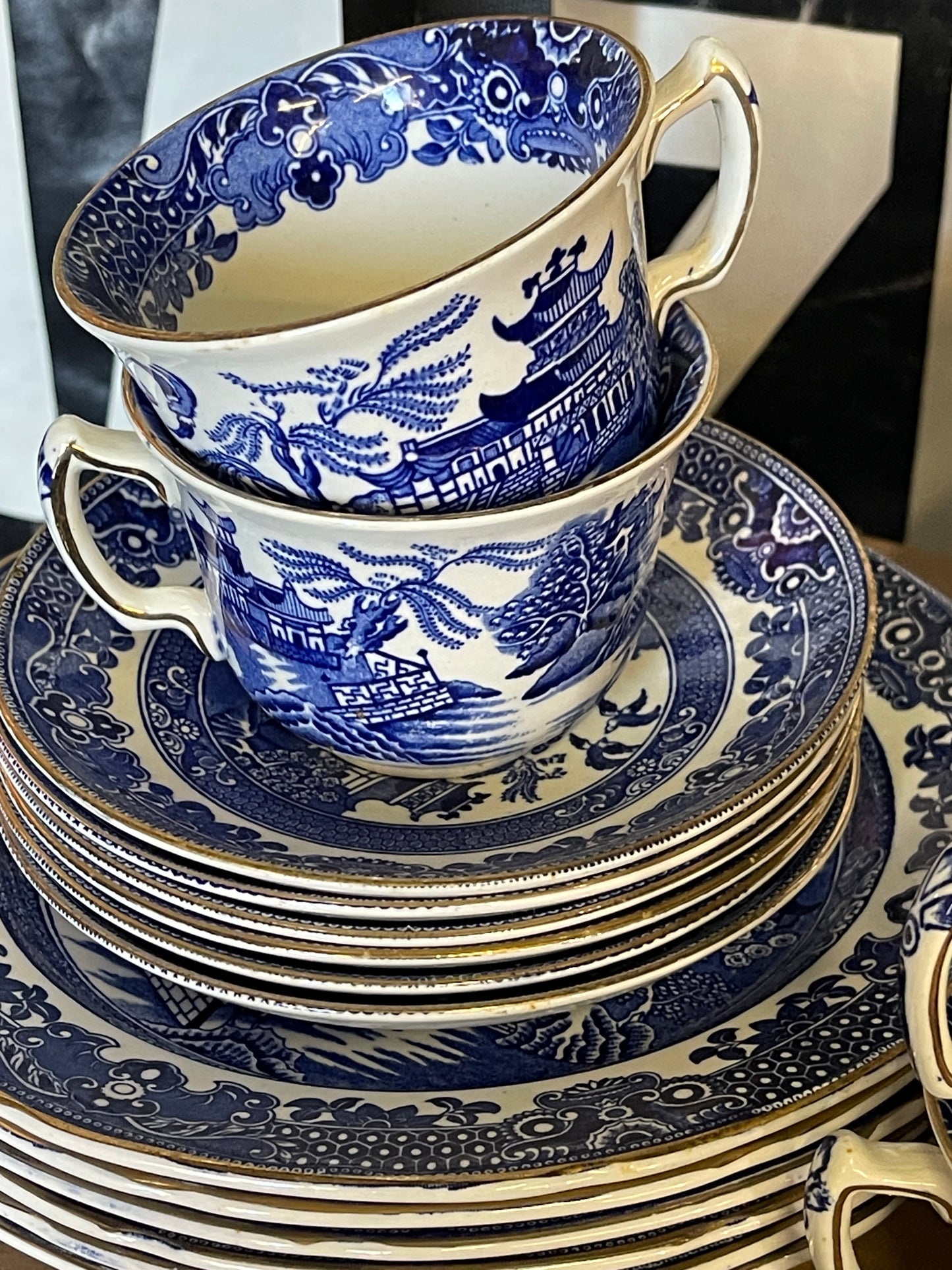 Vintage Burleigh Ware “Willow” Tea Set – Service for 6 (England, Blue & White with Gilt)