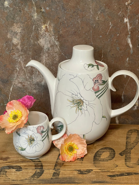 Santa Clara Ironstone Teapot & Cream Jug – Spain, Mid-Century Floral