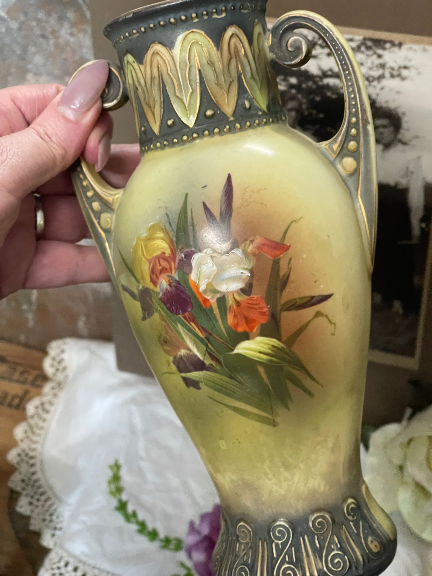 Antique Art Nouveau Hand-Painted Iris Vase with Twin Handles – c.1900s
