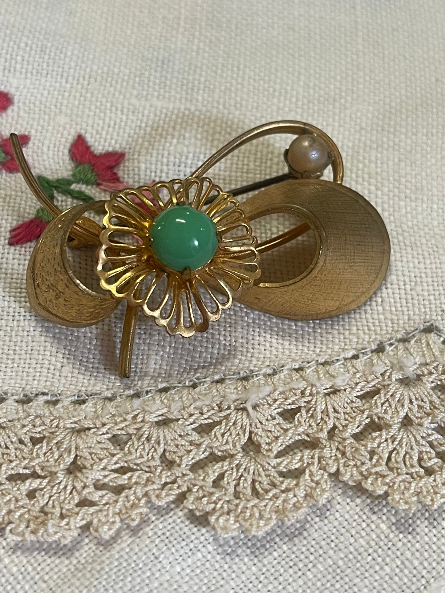 Vintage Mid-Century Floral Brooch with Green Glass Cabochon