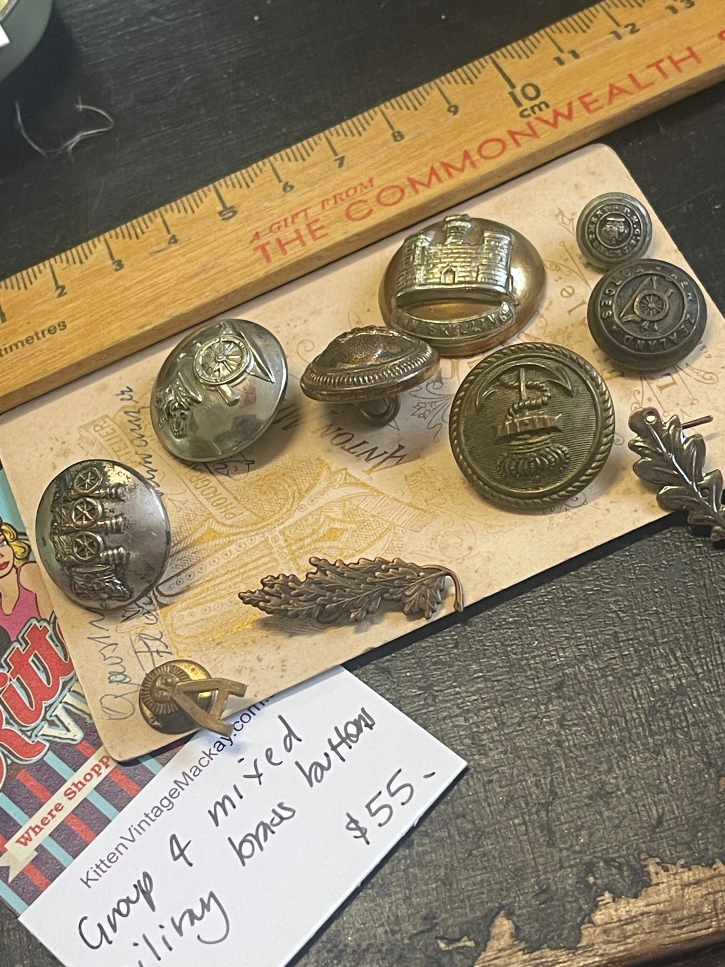 Vintage mixed Australian military buttons