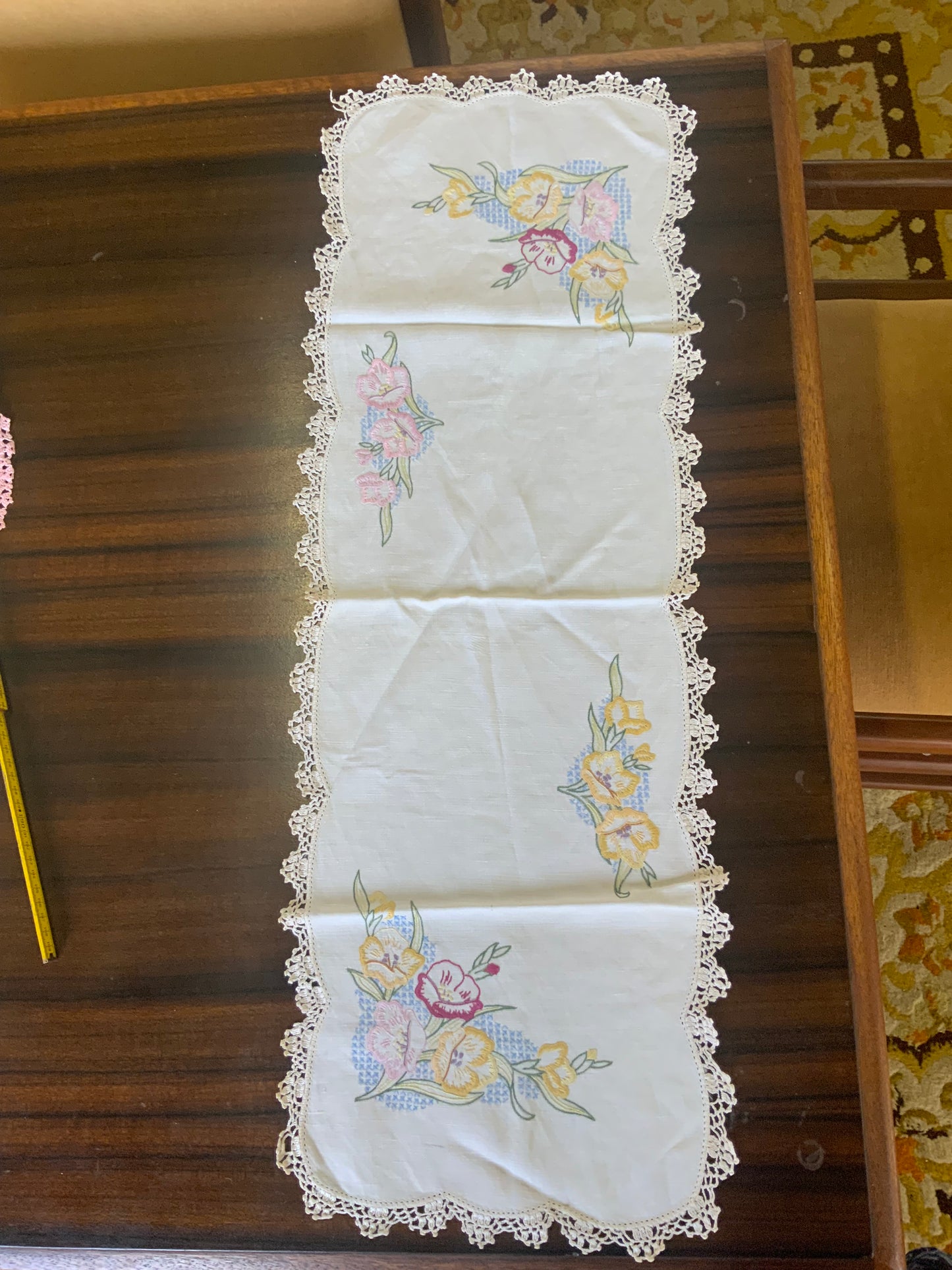 Vintage Hand-Embroidered Linen Table Runner – Yellow & Pink Floral with Crochet Lace