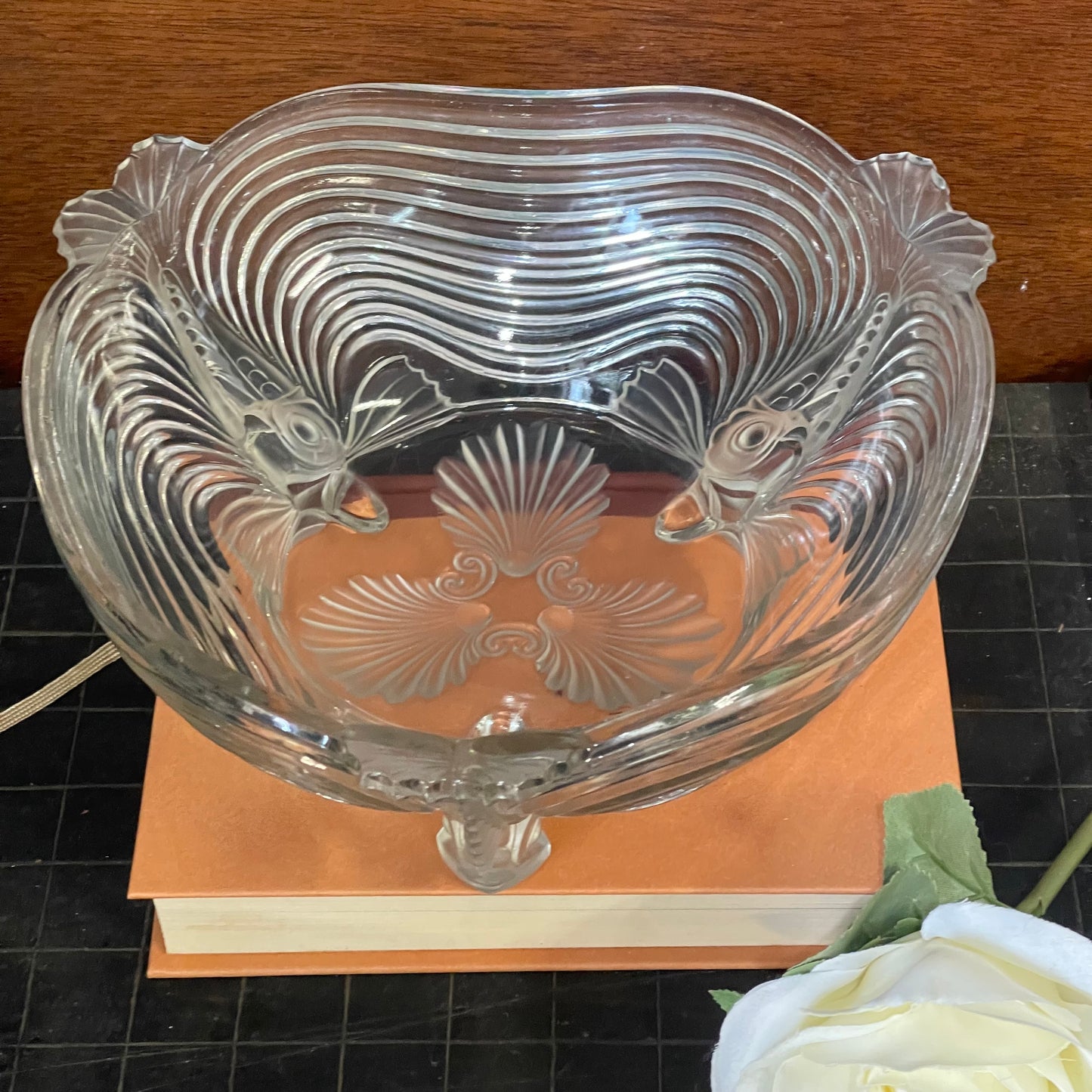 1930s Josef Inwald - Art Deco ribbed glass bowl with fish feet