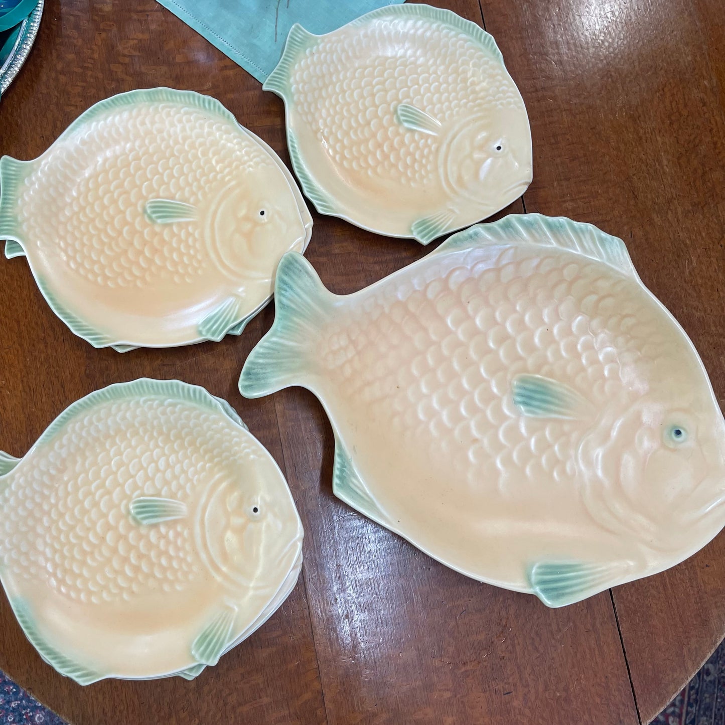 Set of 6 c.1930's SHORTER AND SON Yellow and green Fish Plates plus Serving Platter