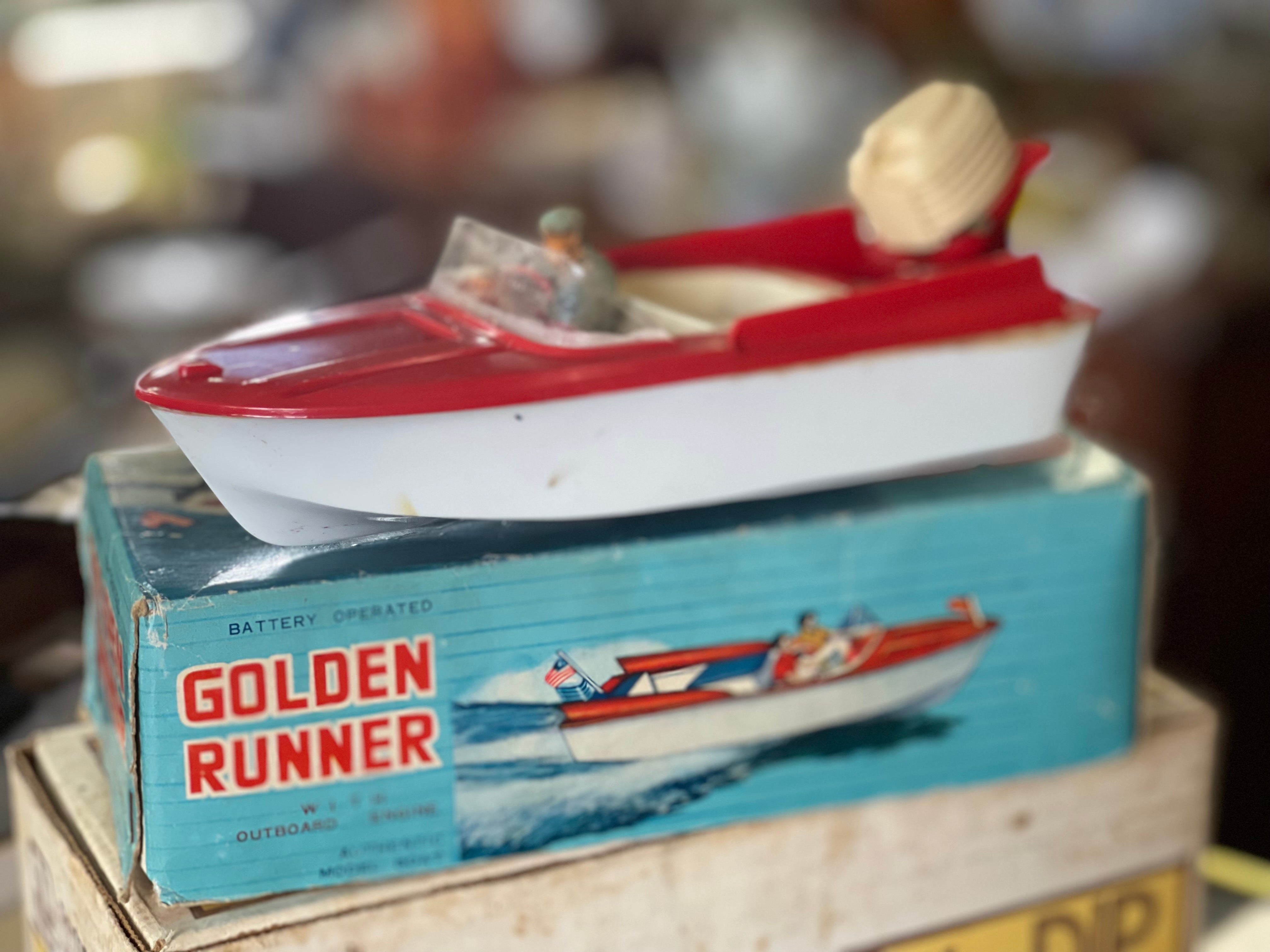 Battery powered toy boat online