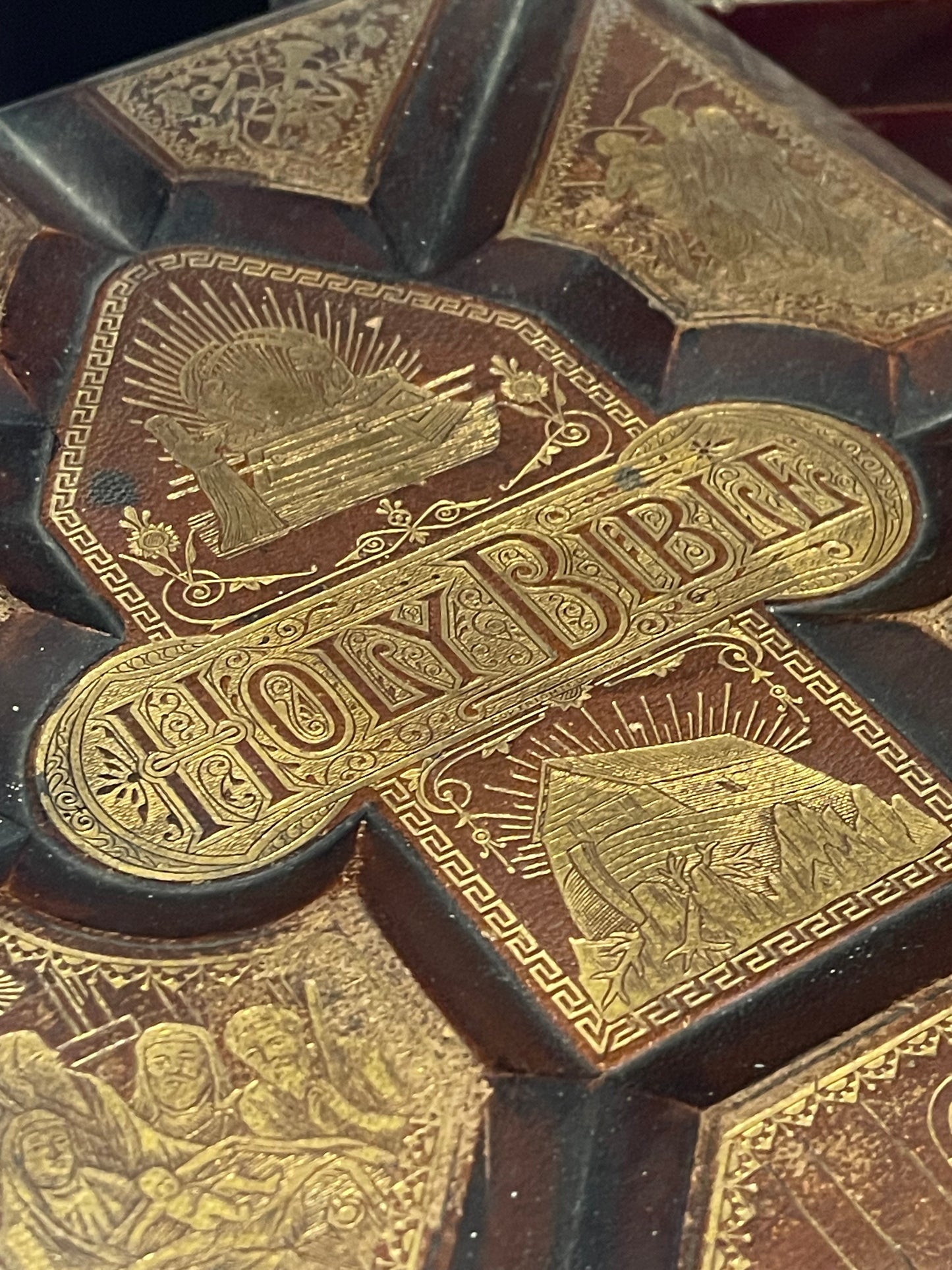 Antique Victorian Parallel Column Large Family Bible c.1884
