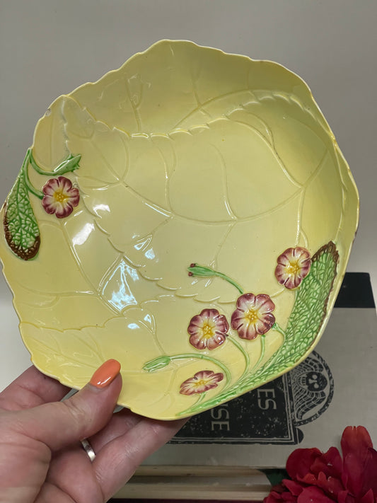 Vintage CARLTON WARE medium yellow leaf dish with primulas