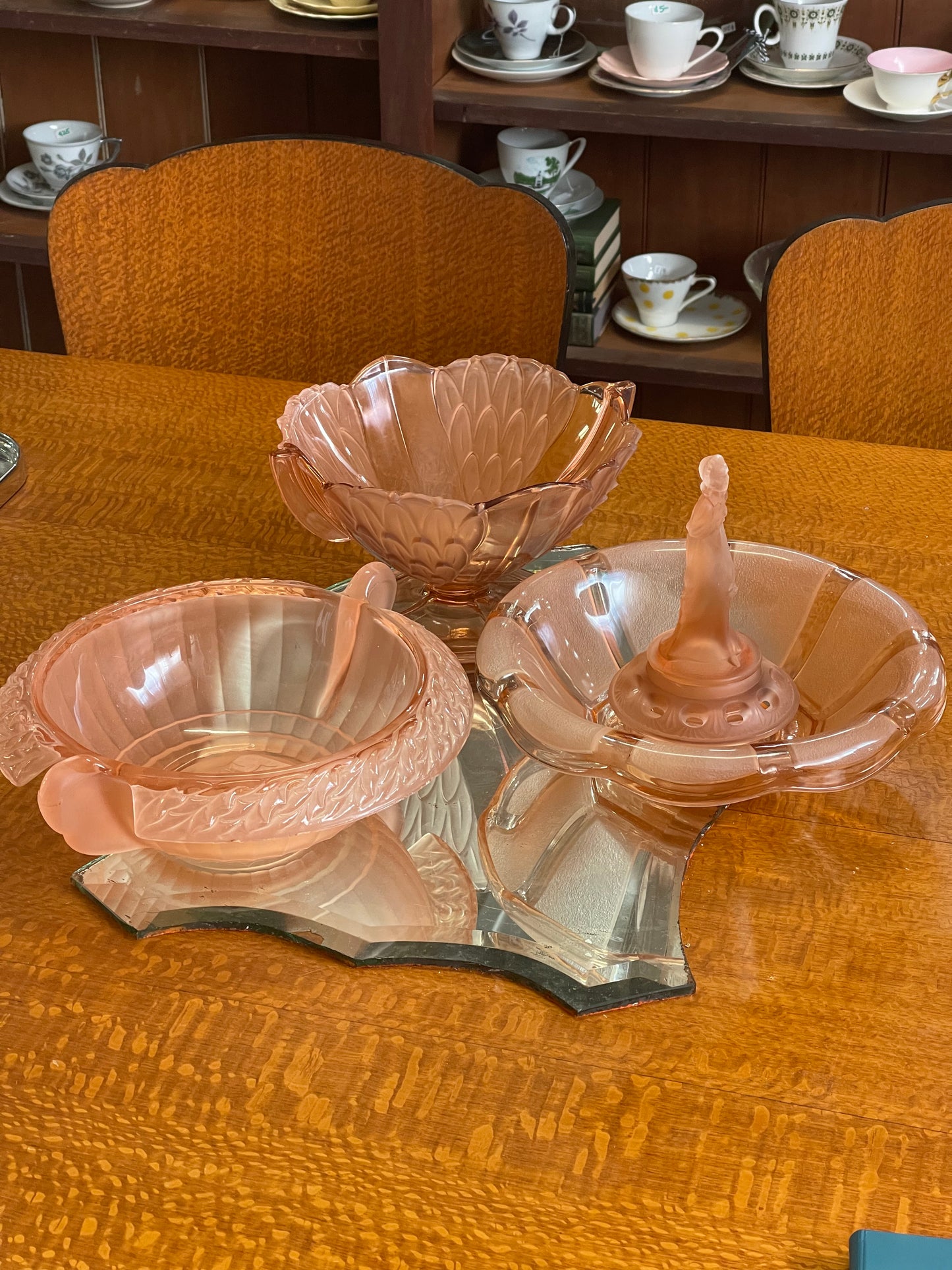 Vintage depression glass pink Berlin Bowl by Walther