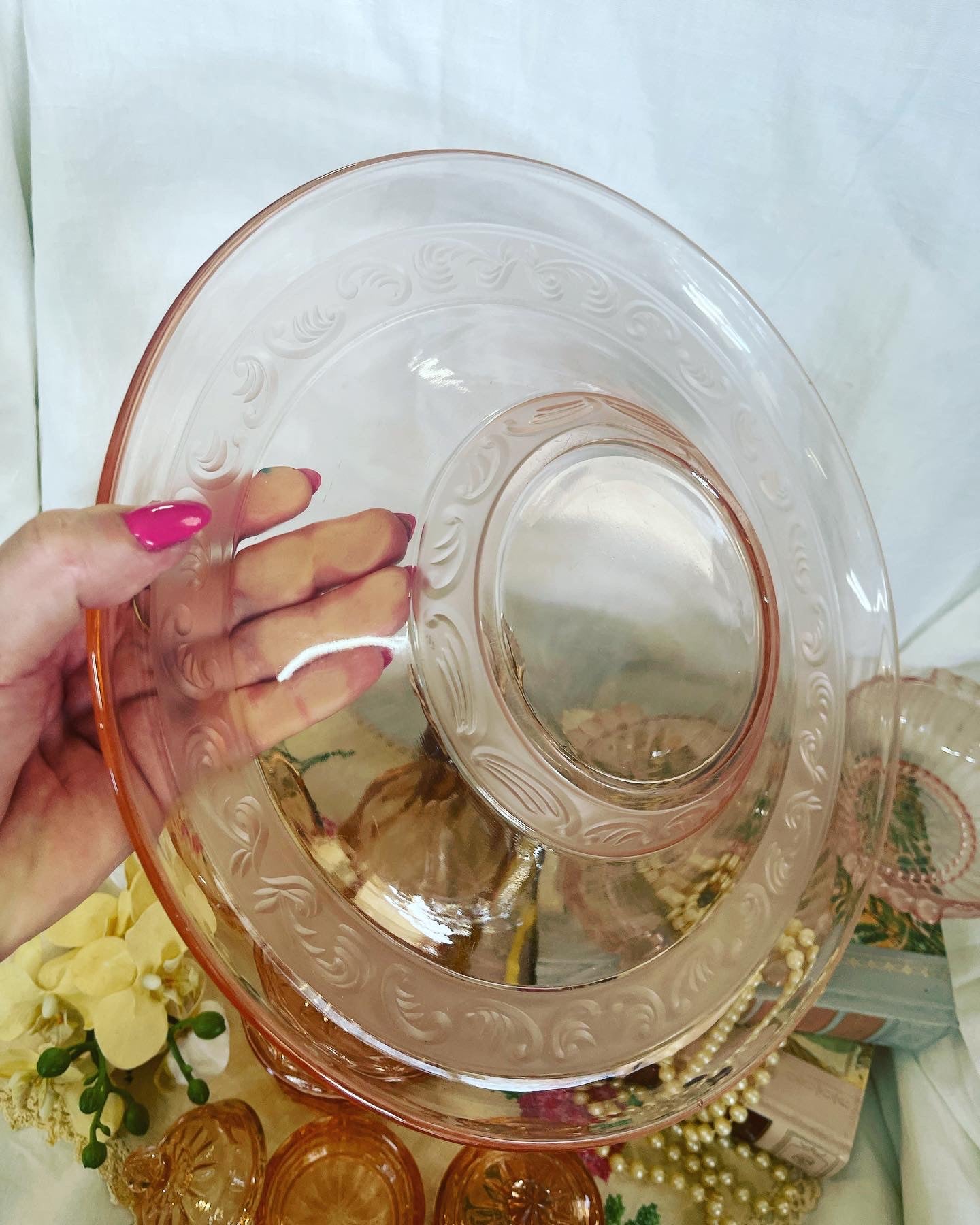 Vintage depression glass pink Bowl
