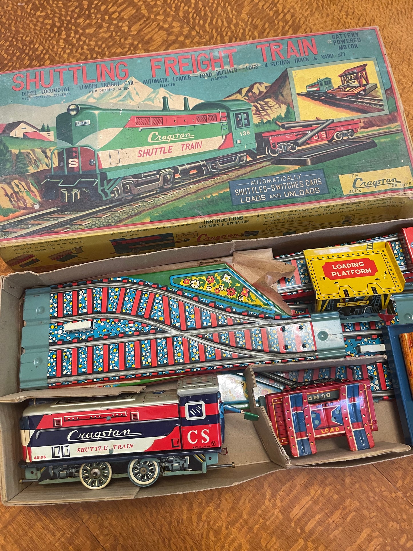 Vintage Shuttling freight train Battery OP Japan Tin Toy