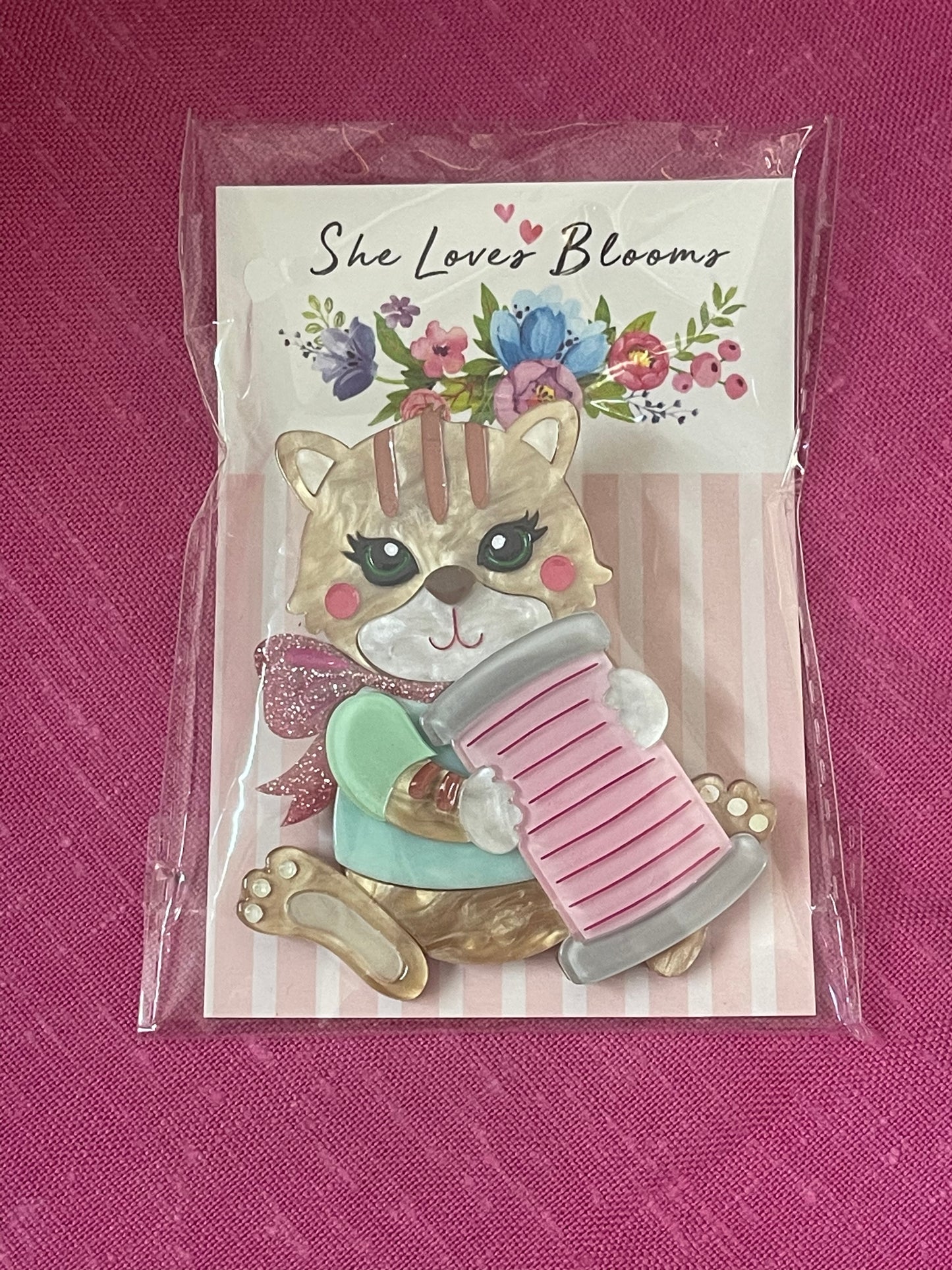 Sewing Kitten brooch by She Loves Blooms