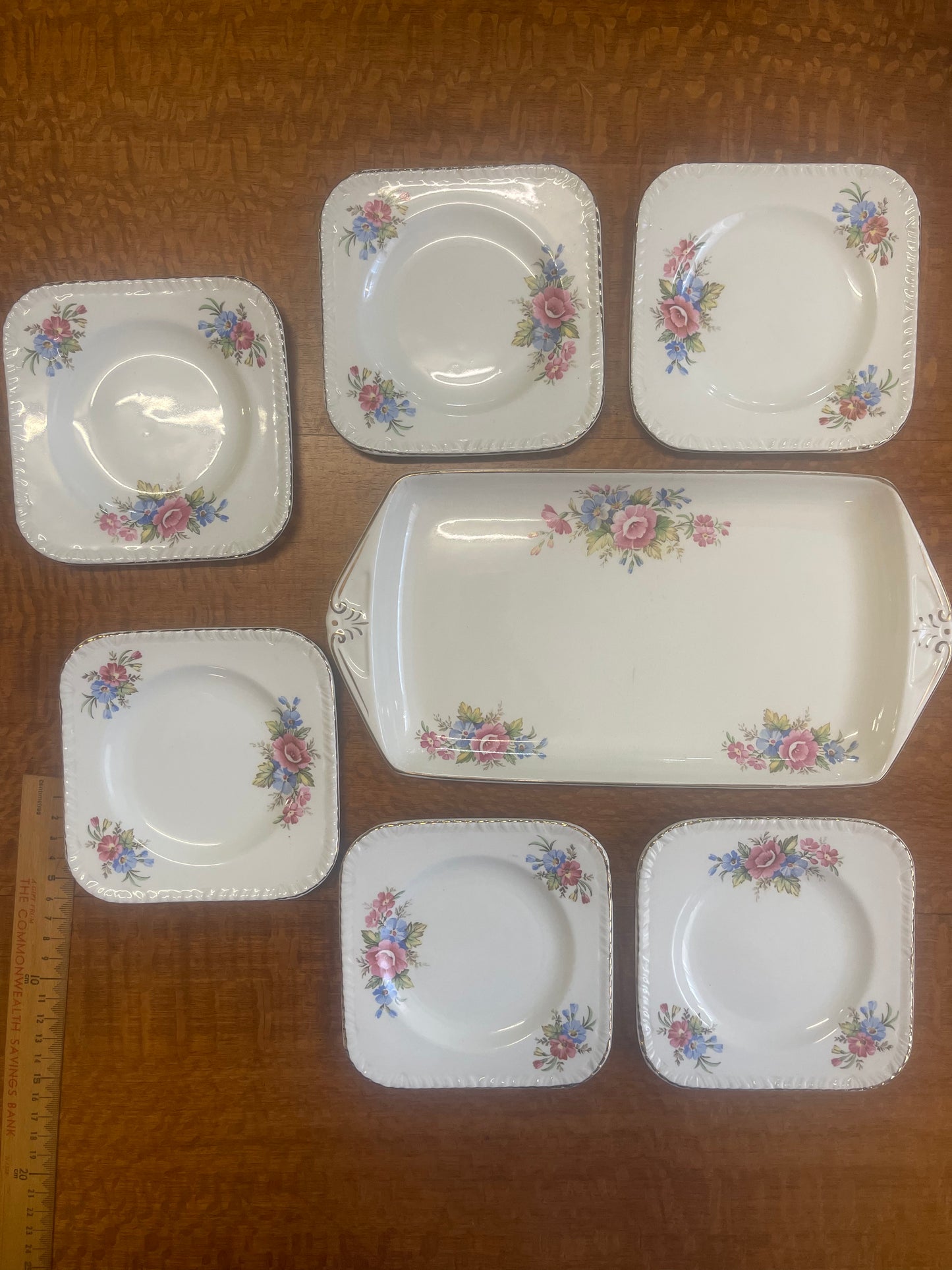 Ridgway Staffordshire set of sandwich plates from 1940s England