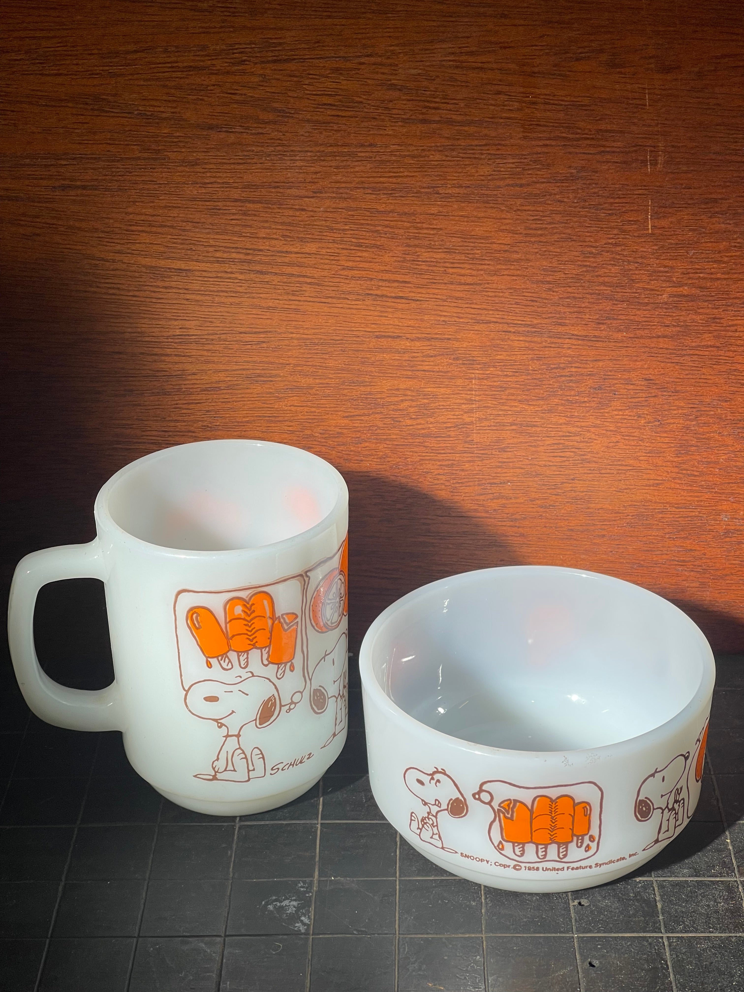 SNOOPY Peanuts vintage mug and bowl set Fire King Anchor Hocking