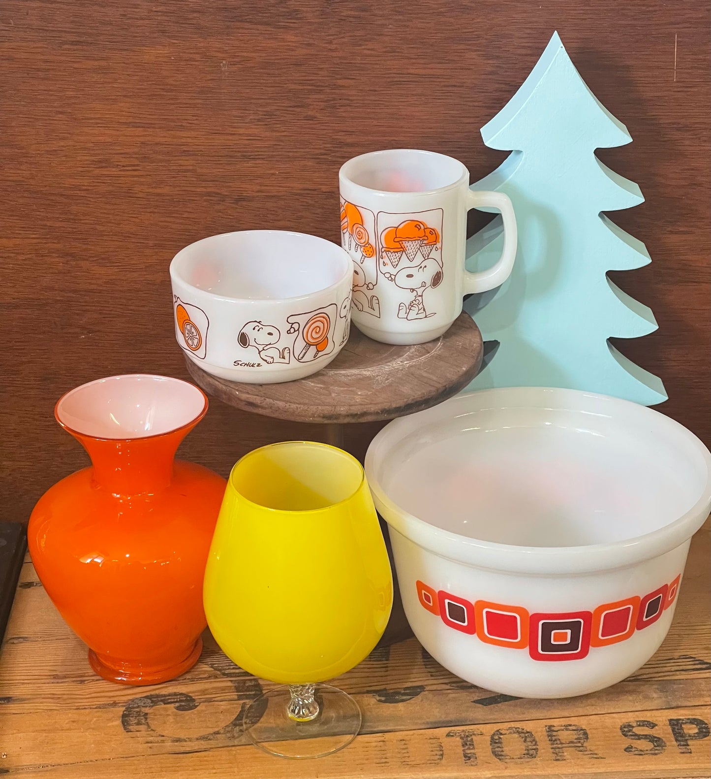 SNOOPY Peanuts vintage mug and bowl set Fire King Anchor Hocking USA white milk glass rare