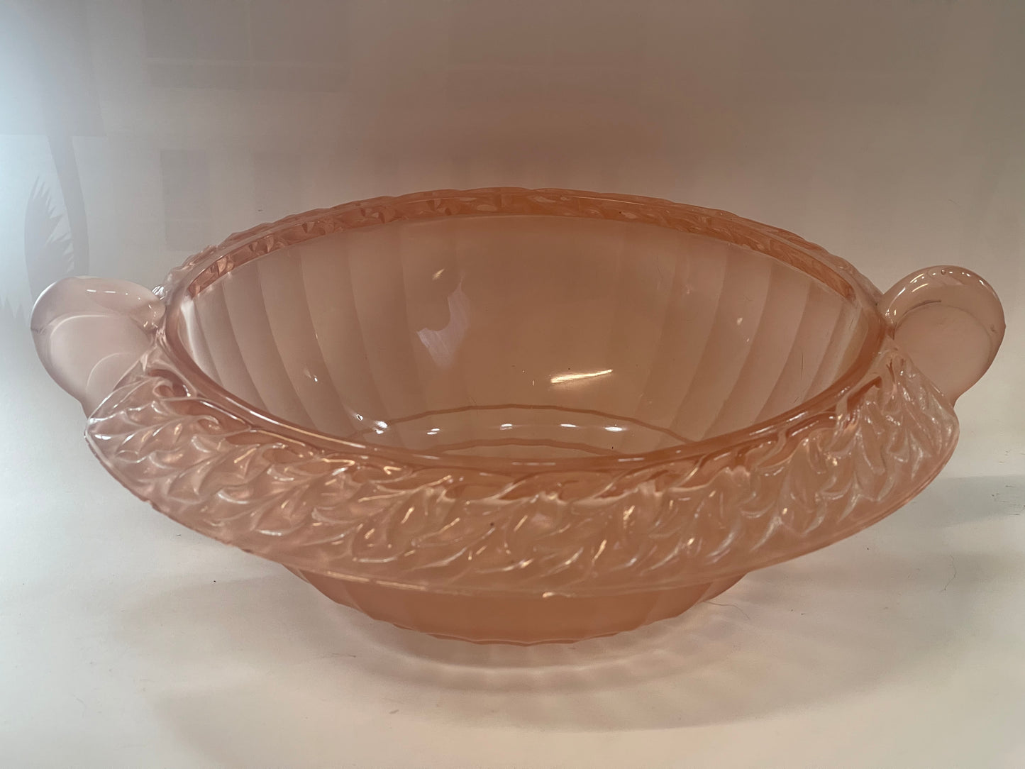 Vintage depression glass pink Berlin Bowl by Walther