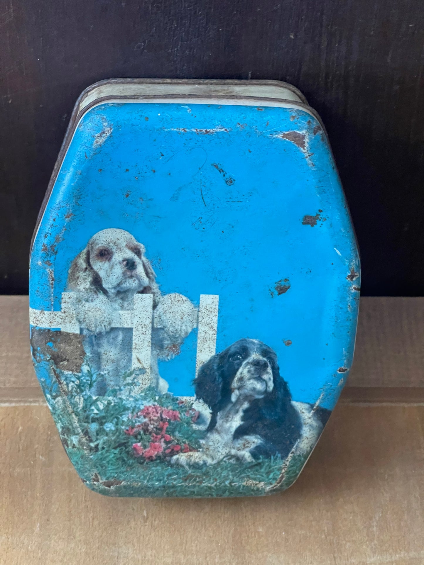 Vintage 1960s Woolworths Sweet Tin With cocker spaniels